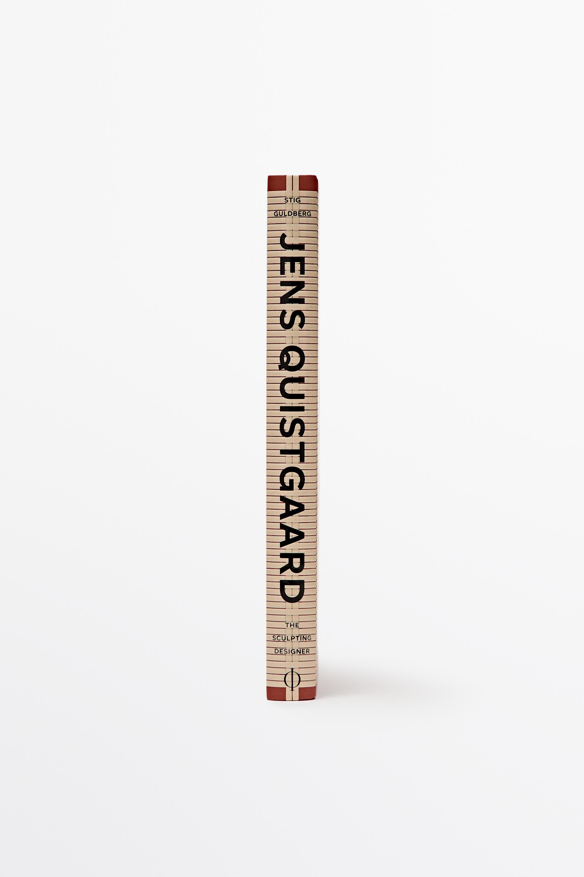 LIBRO JENS QUISTGAARD: THE SCULPTING DESIGNER