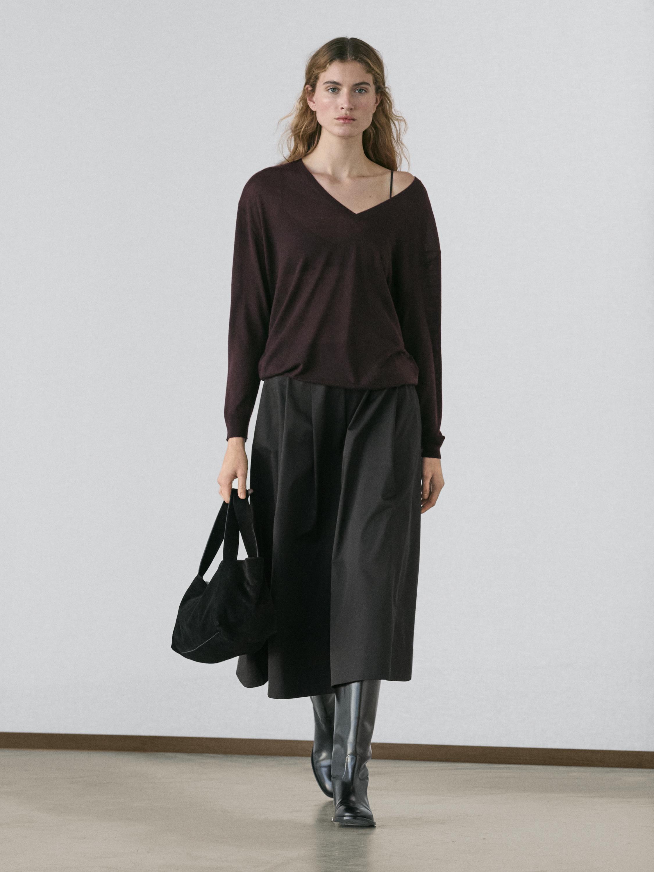 Midi skirt with box pleats — BLACK