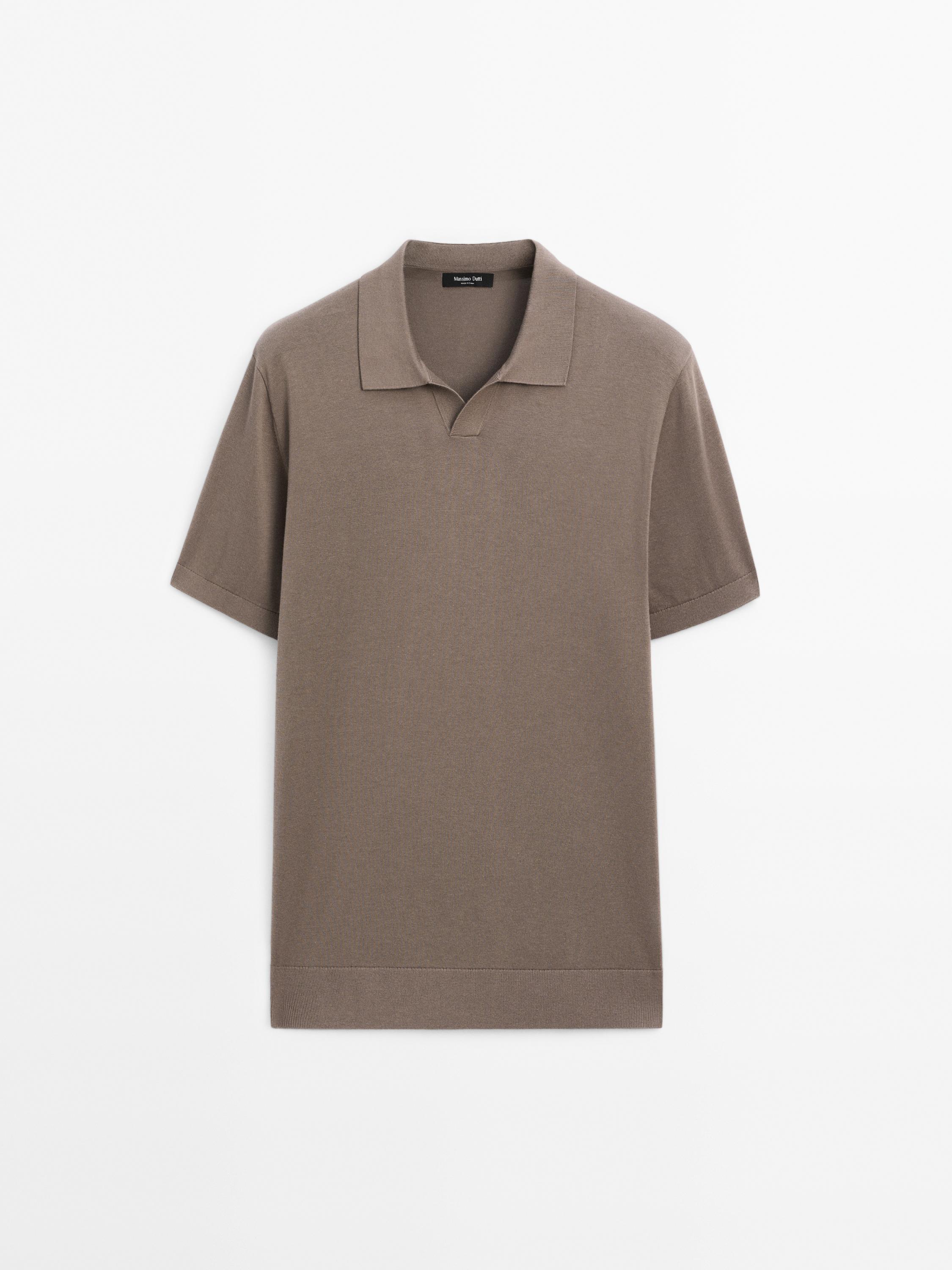 Short sleeve V-neck polo shirt