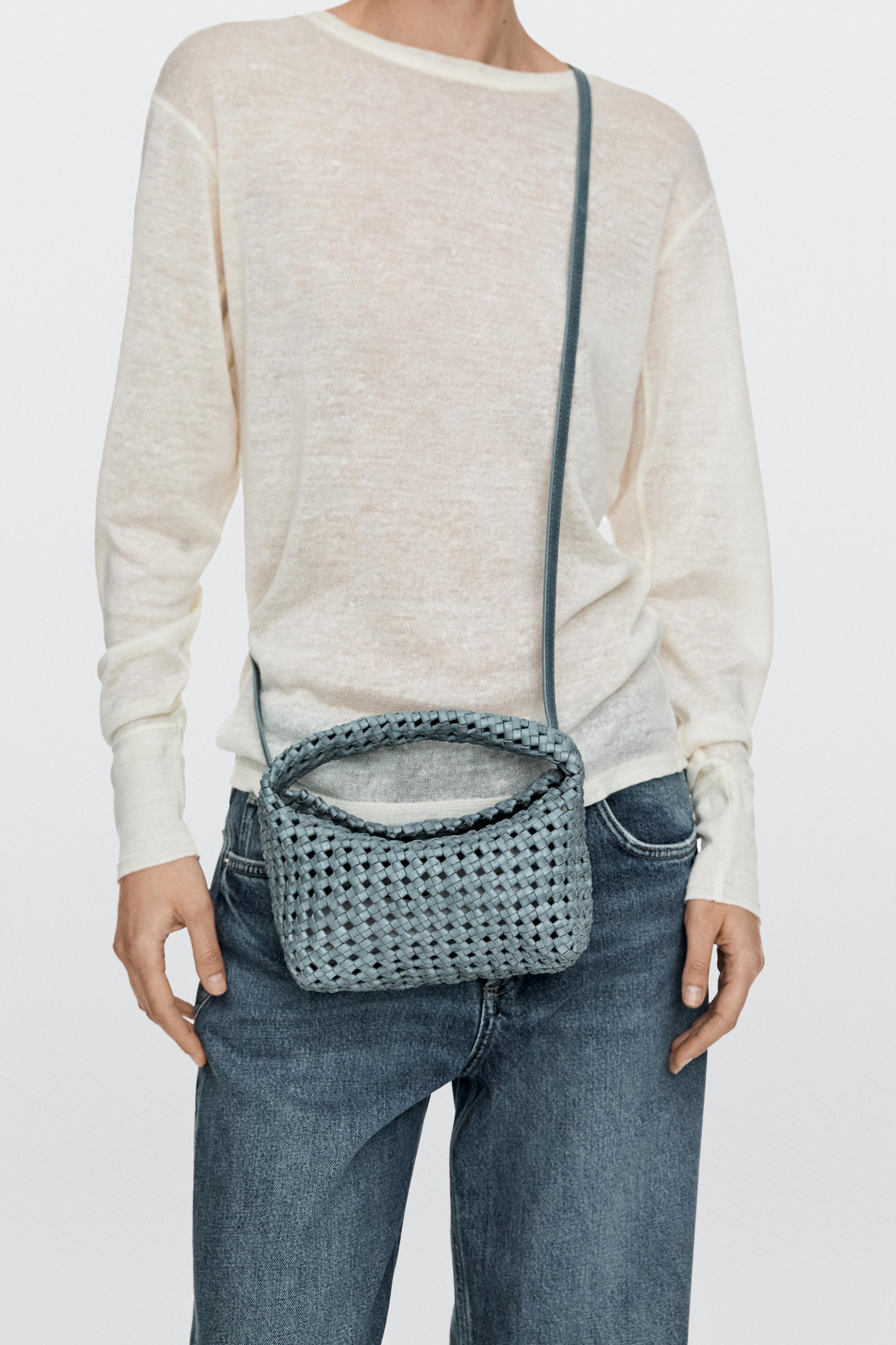 กระเป๋าหนังถักขนาดมินิ