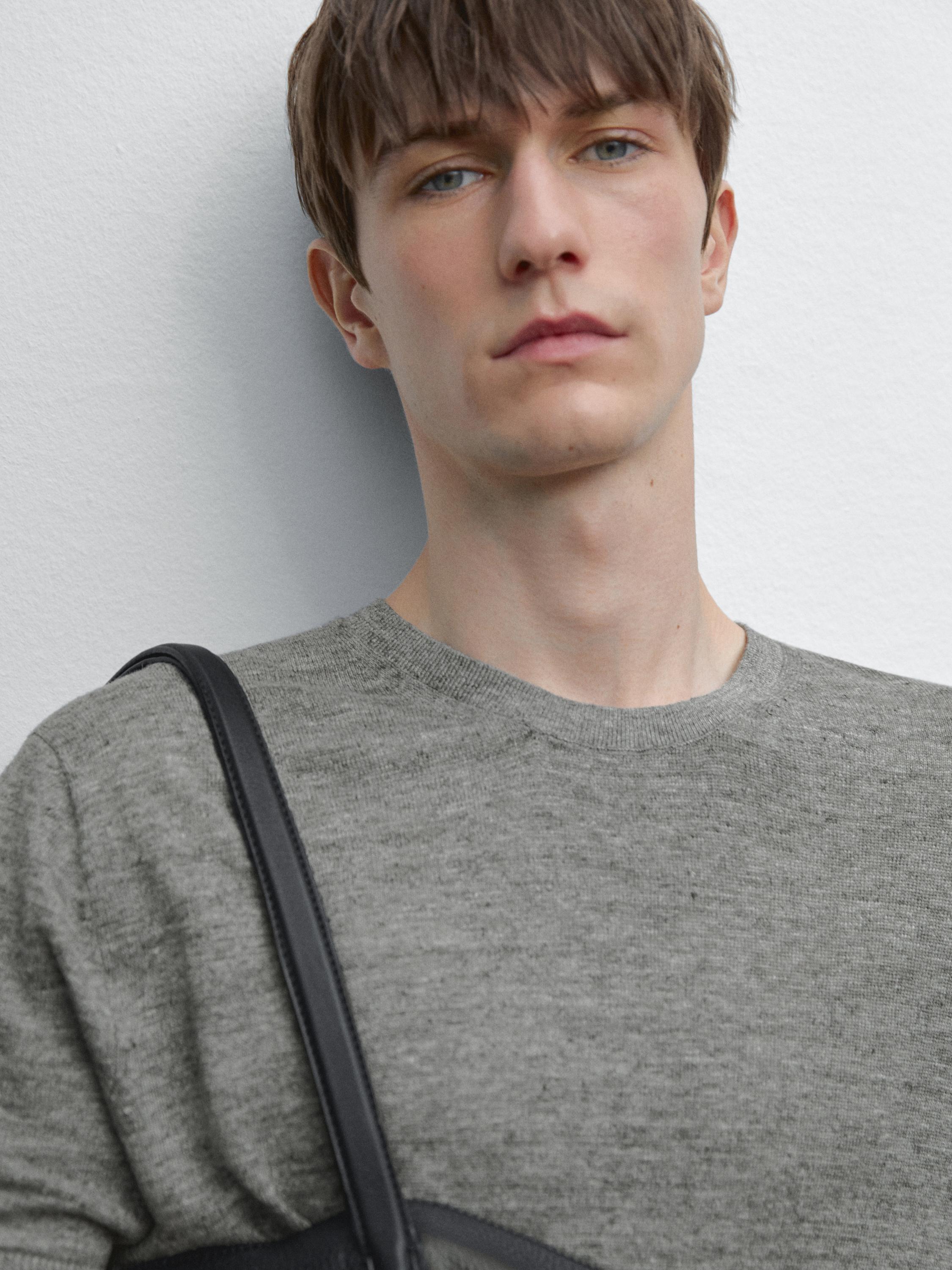 Short sleeve linen knit T-shirt