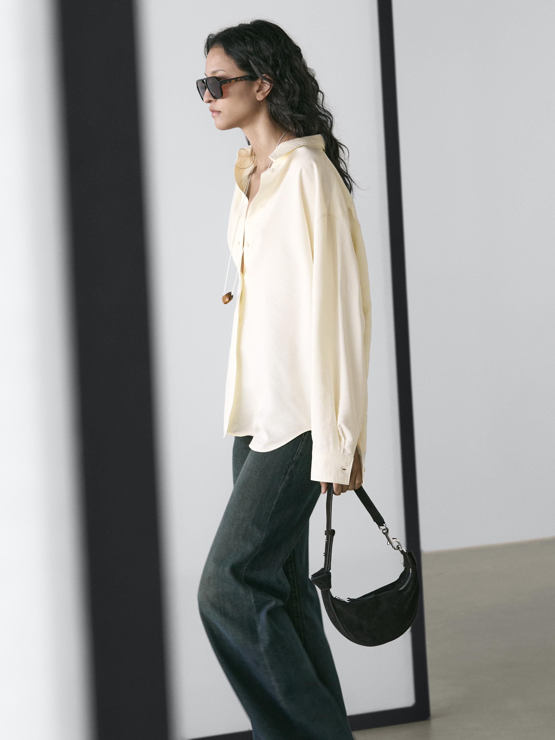 Mid-rise bell bottom jeans