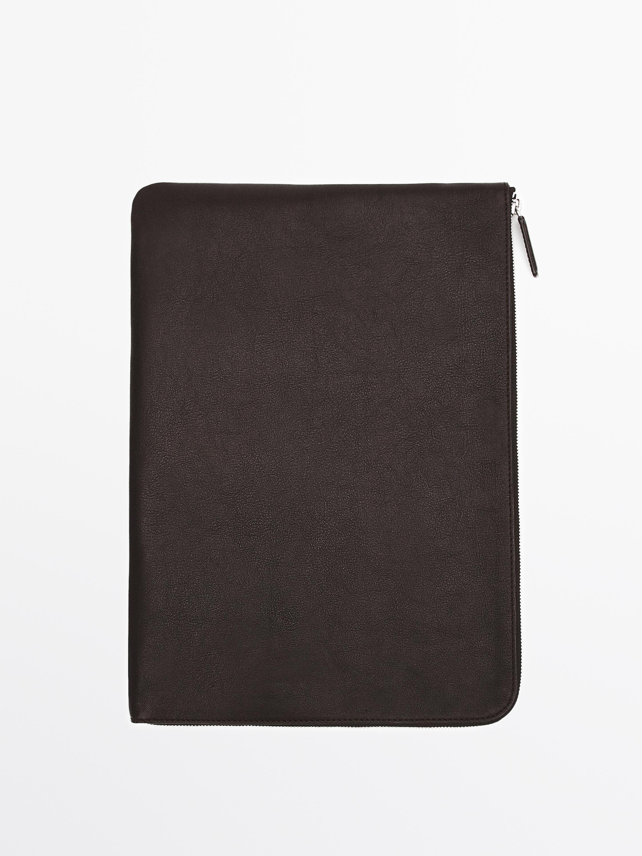 Pouch-Clutch aus Nappaleder
