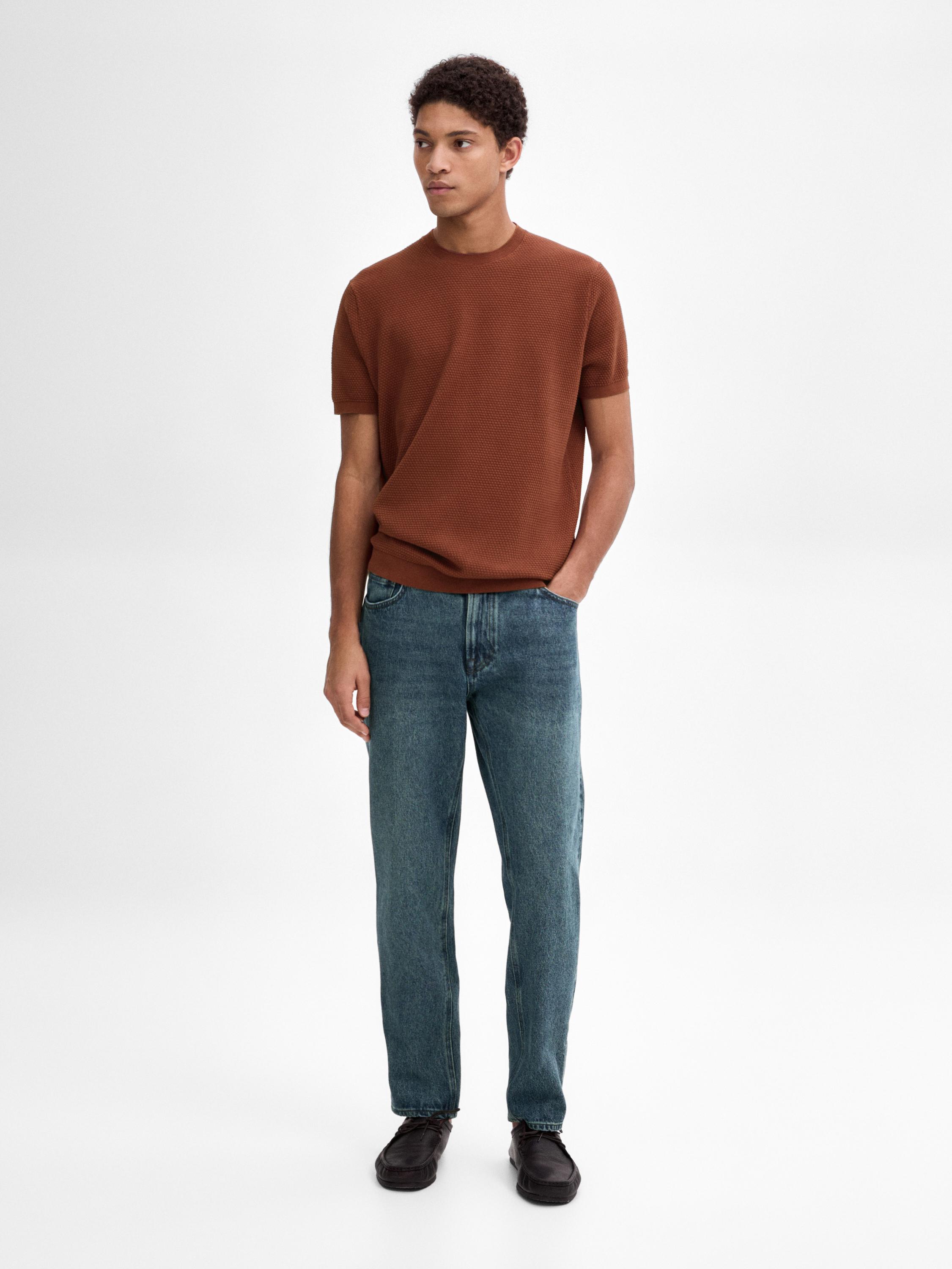 100% cotton textured knit T-shirt