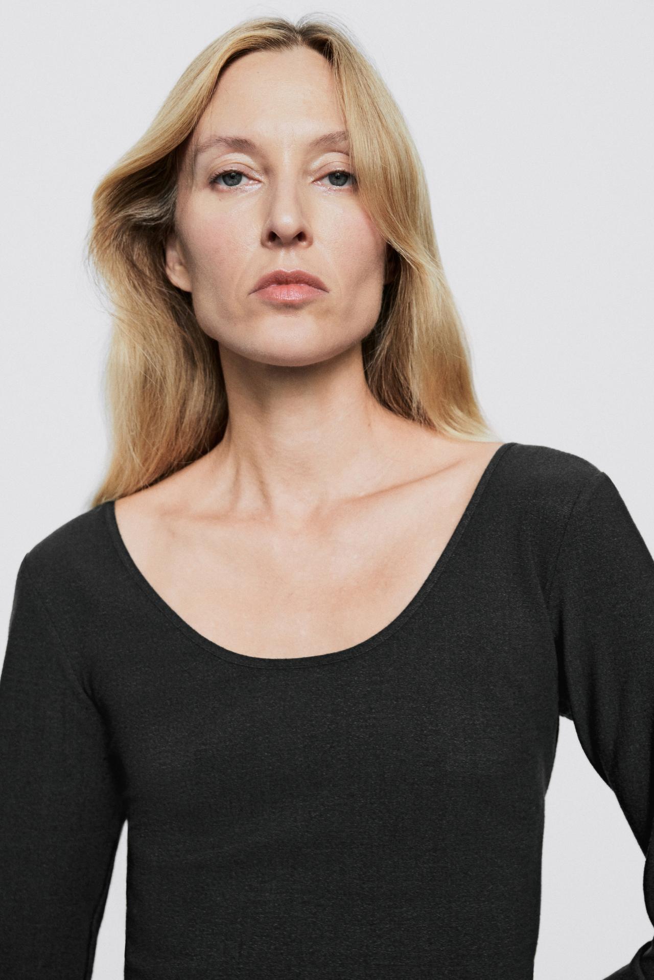 Stretch wool blend crew neck top - LIMITED EDITION — CHARCOAL