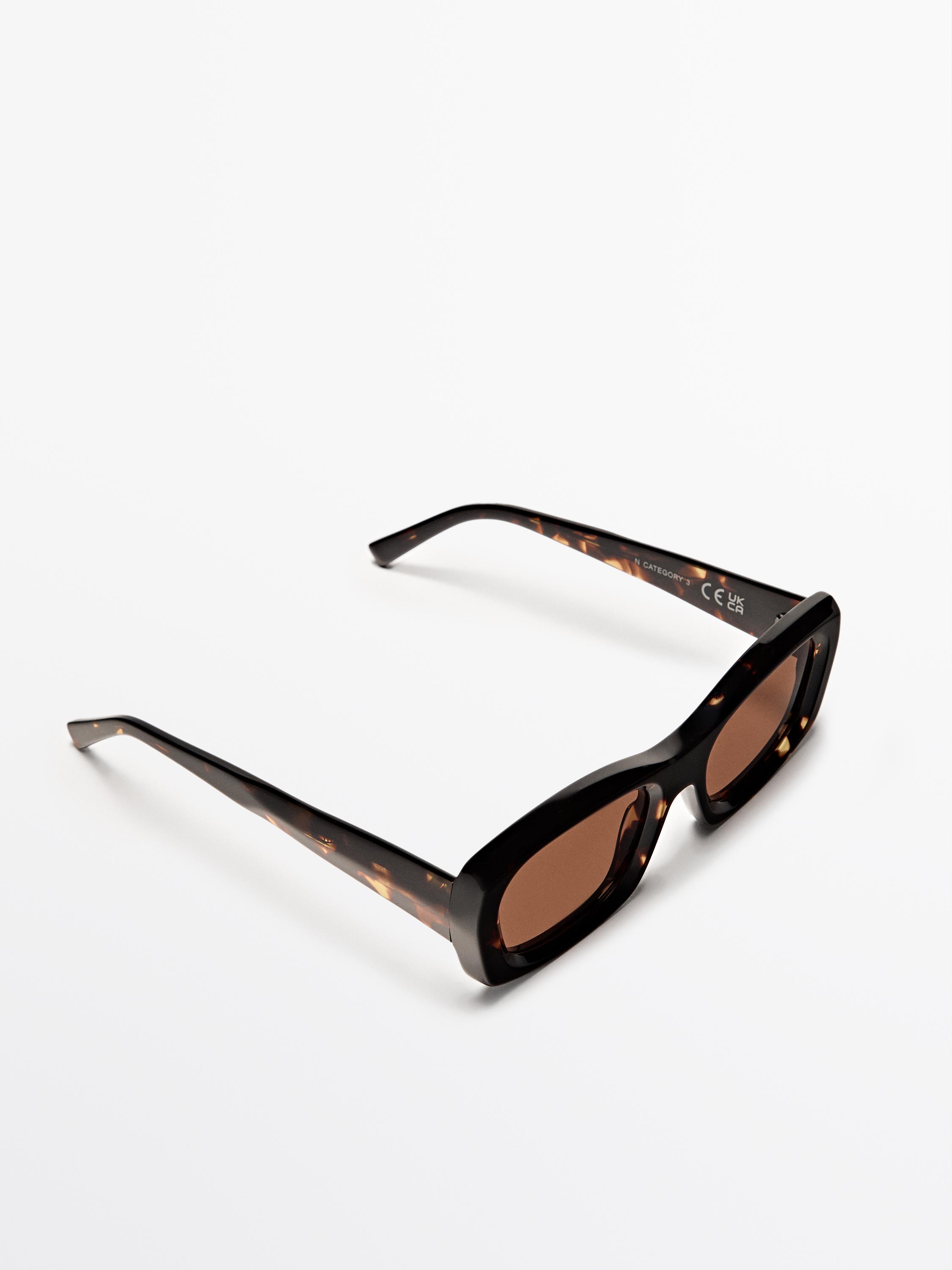 Rectangular sunglasses