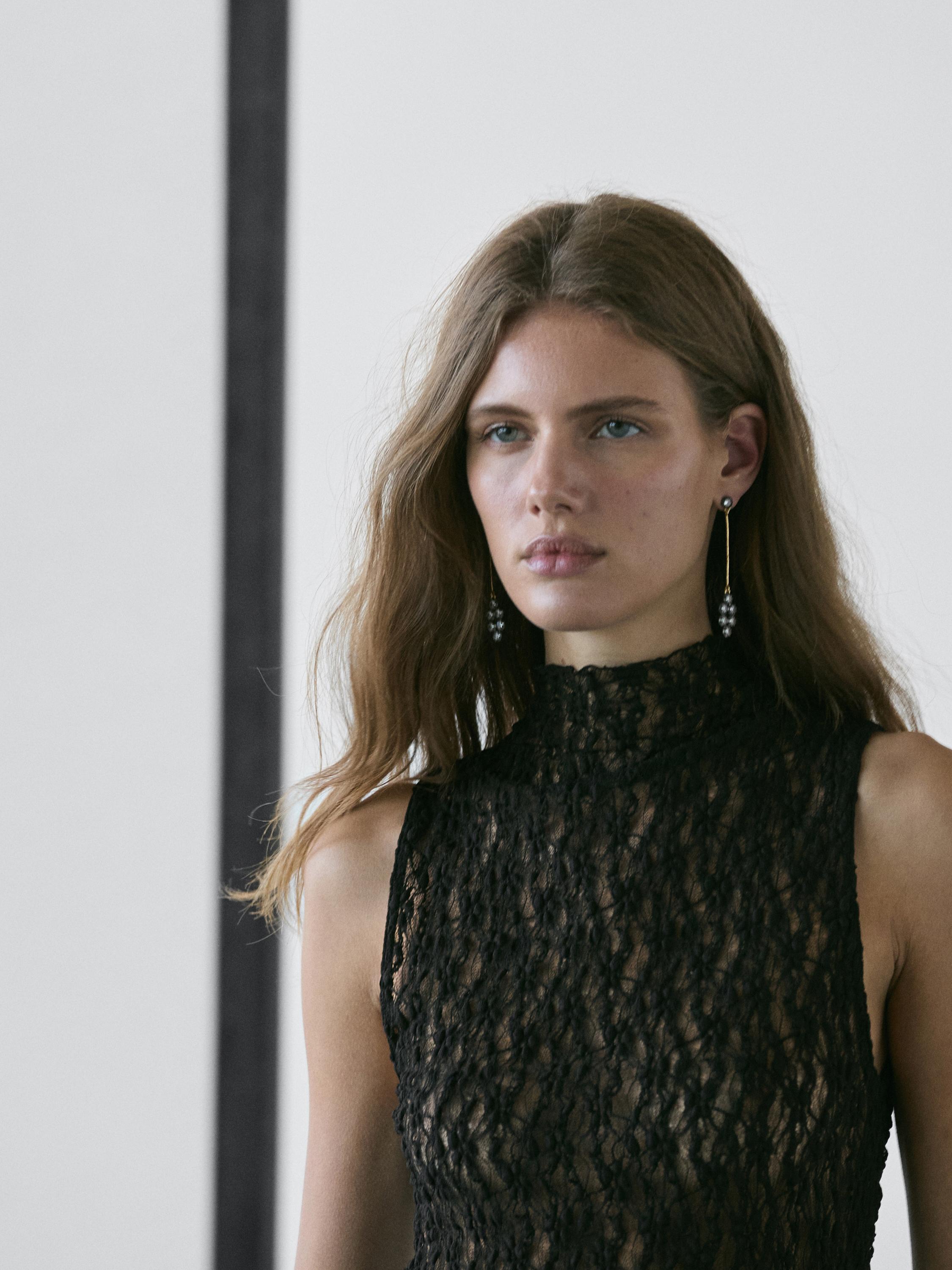 Top encaje transparencia