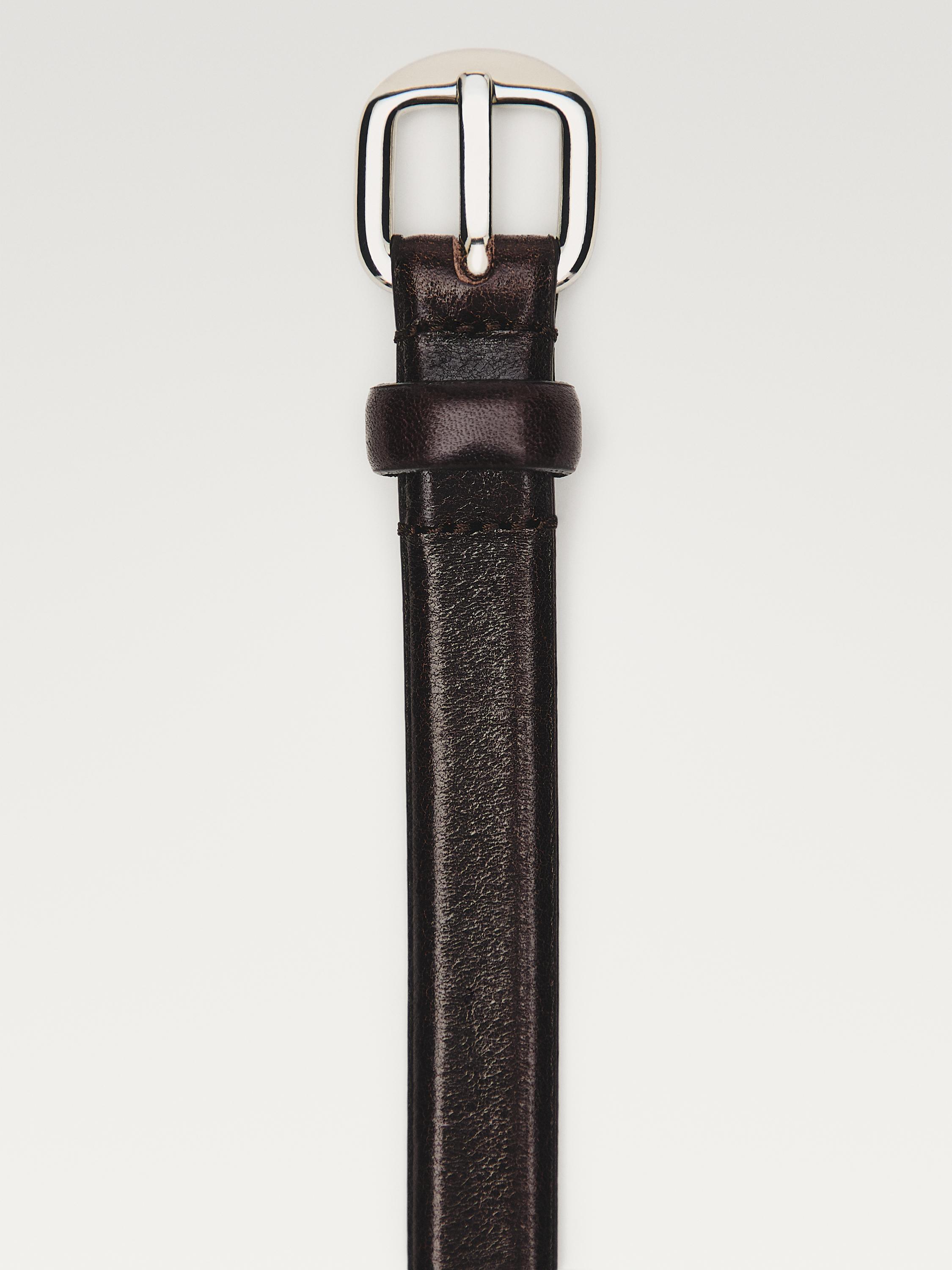 Leather belt with arched buckle — BROWN