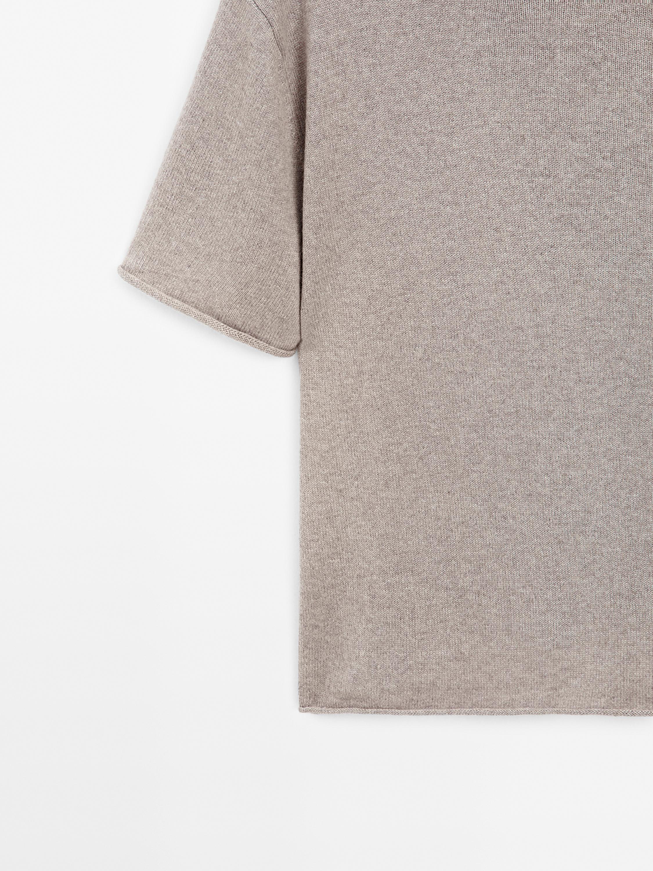 100% cashmere oversize knit sweater