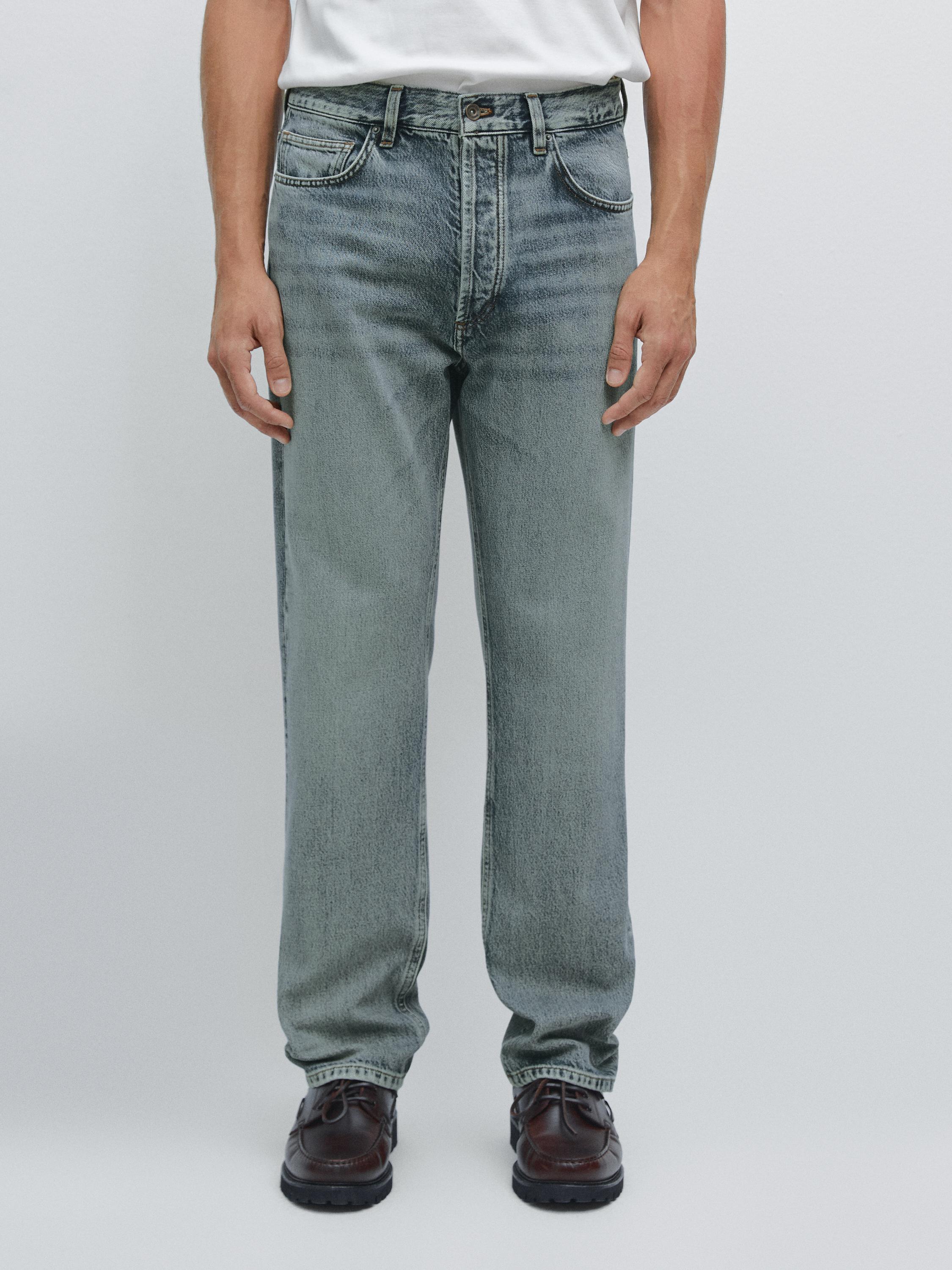 Straight-leg jeans