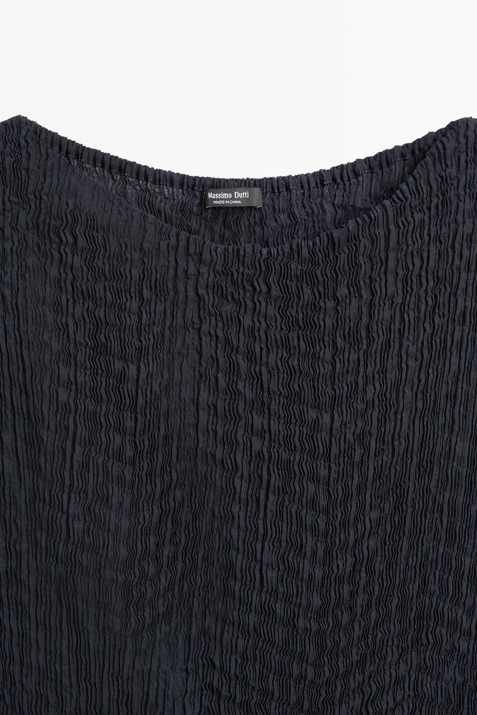 Long flowing dress with gathered detail — DARK NAVY