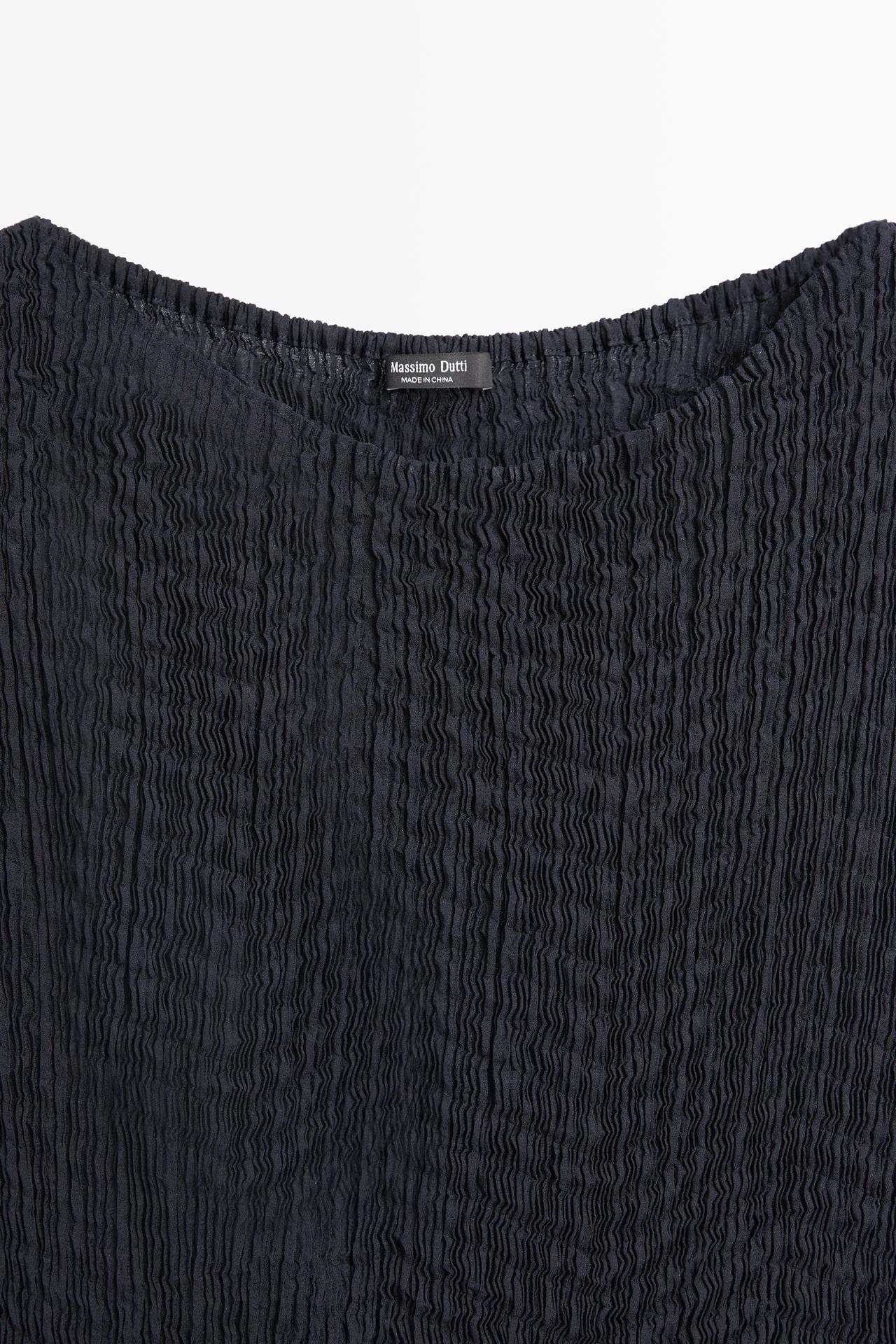 Long flowing dress with gathered detail — DARK NAVY
