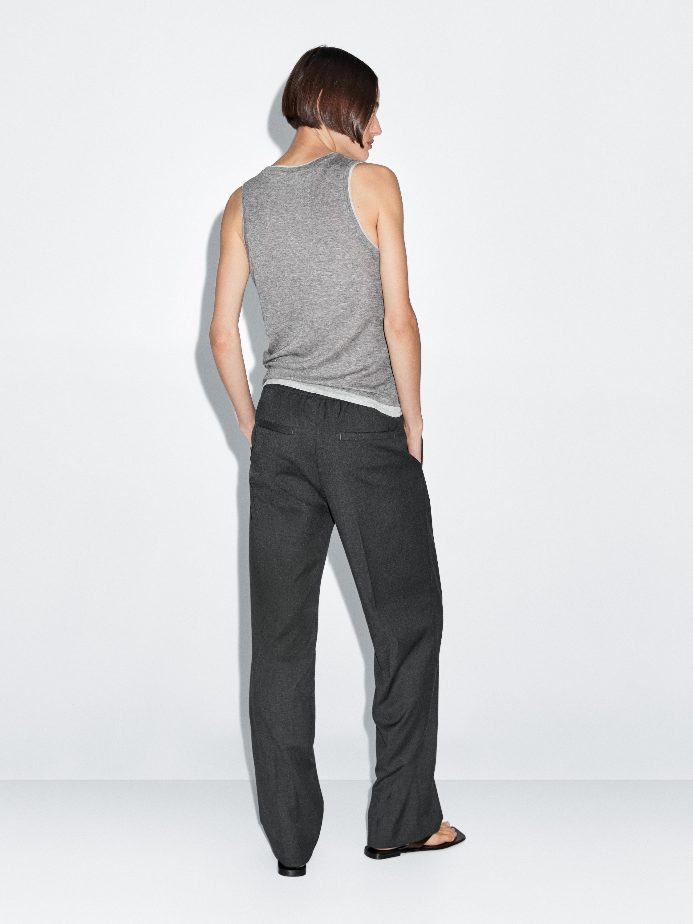Dart trousers with elastic waistband