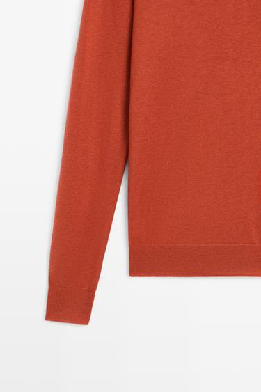 V-neck knit sweater — BURNT ORANGE 7