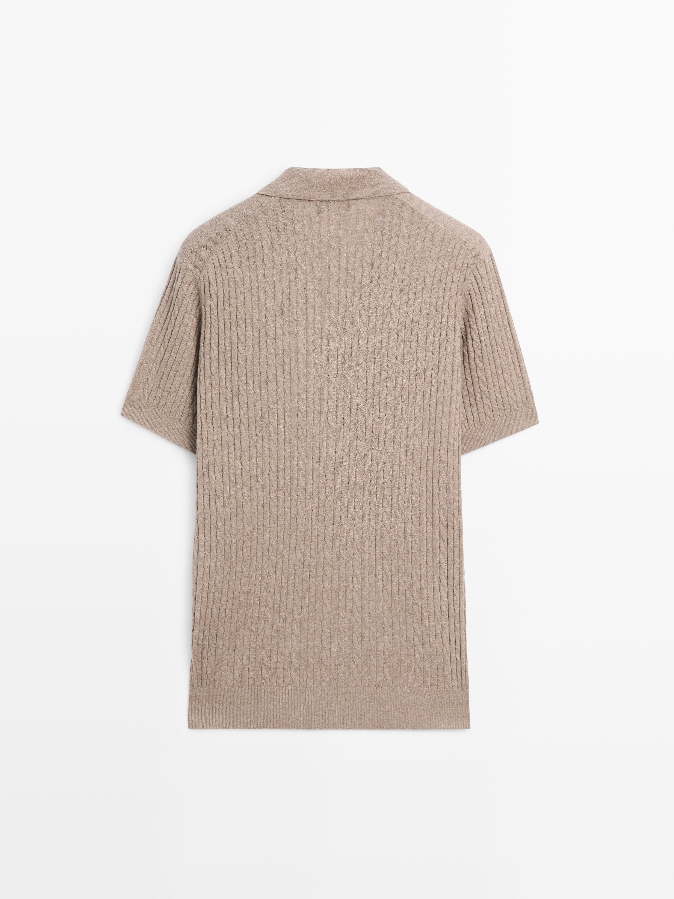 Short sleeve knit polo shirt with cable-knit detail — PALE KHAKI