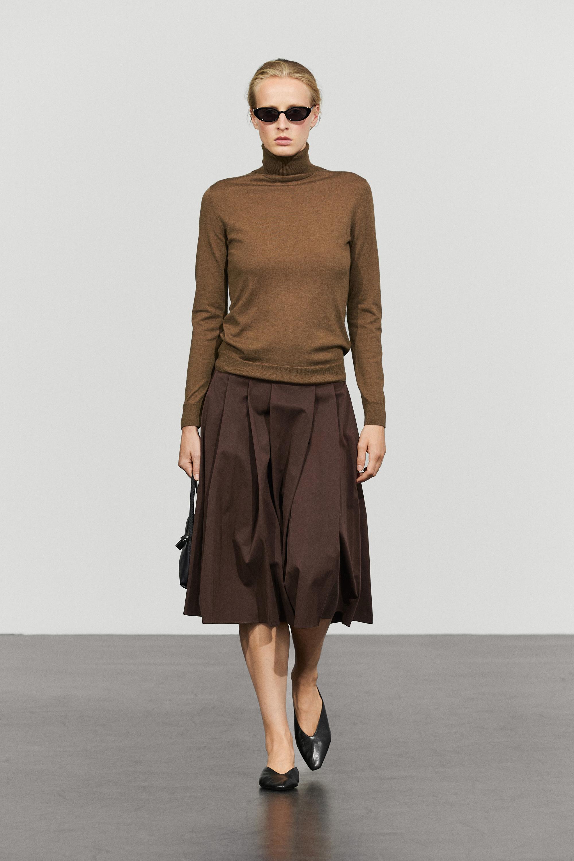 Pull en maille à col roulé et laine