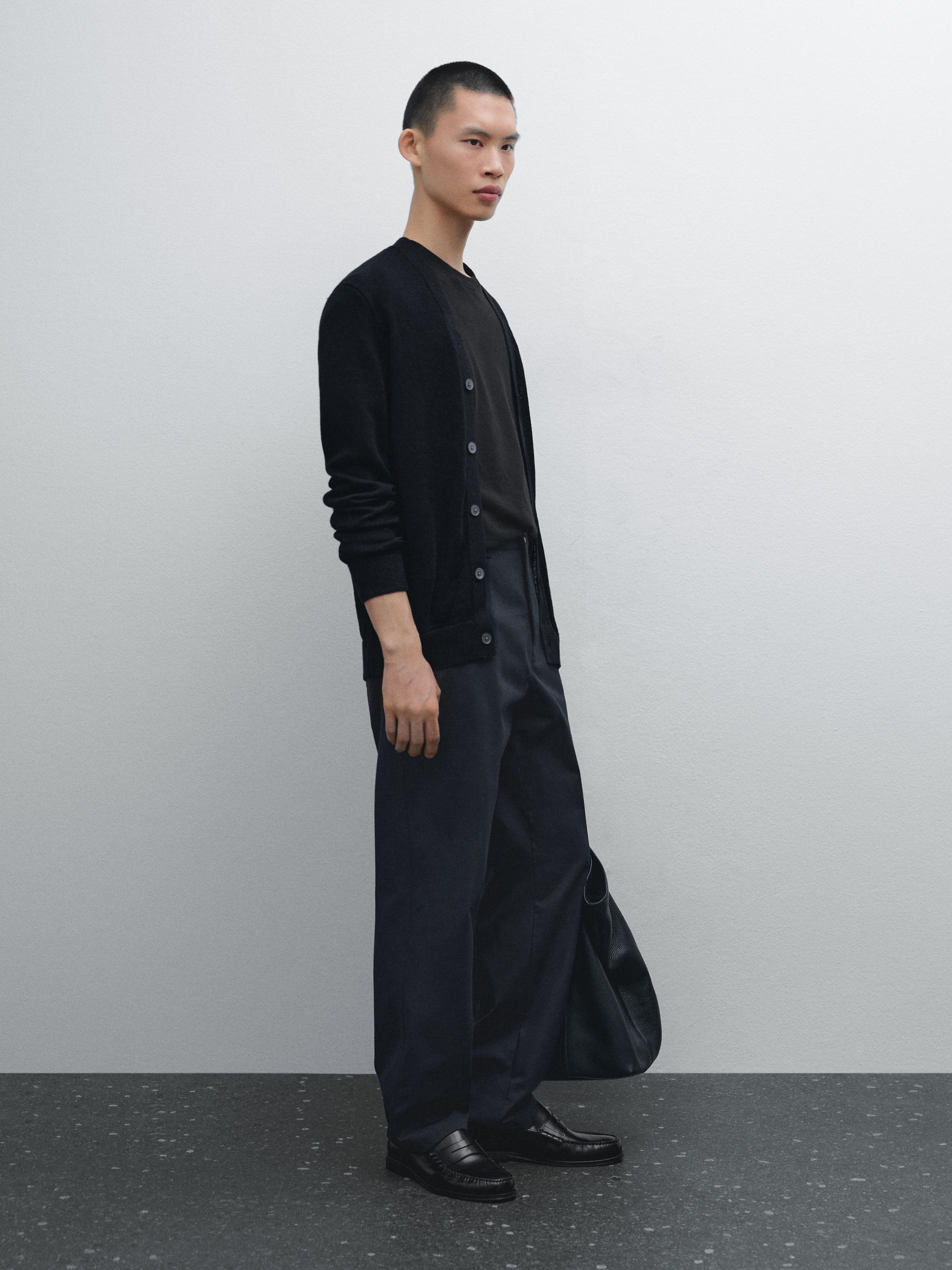 Slim fit cotton blend trousers.
