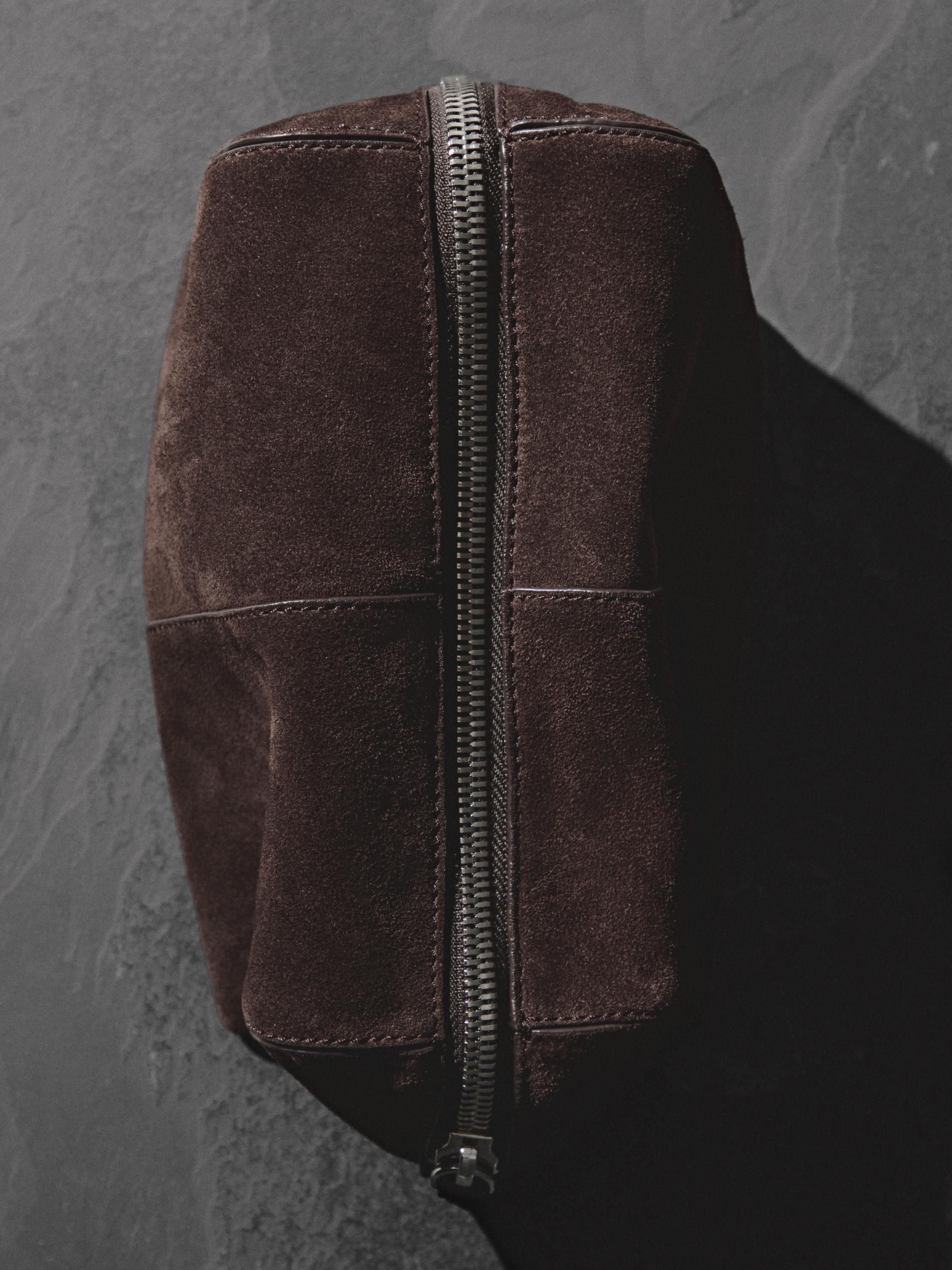 ★ Massimo Dutti★ Napa leather toiletry bag 02149465700 Massimo Dutti Nappa Leather Toiletry Bag With Zip In Brown