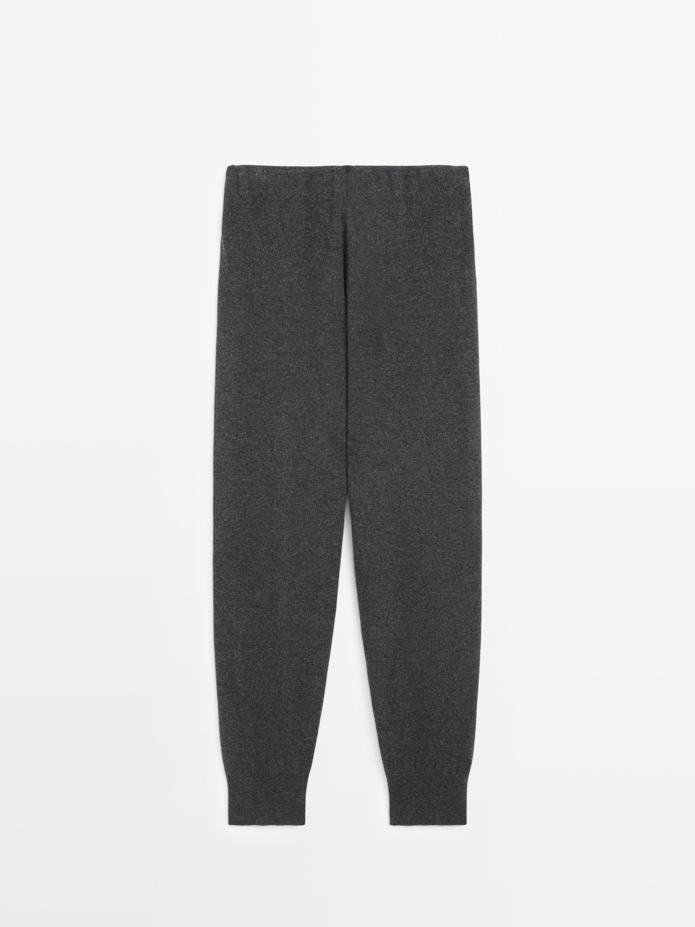 100% wool joggers with pockets