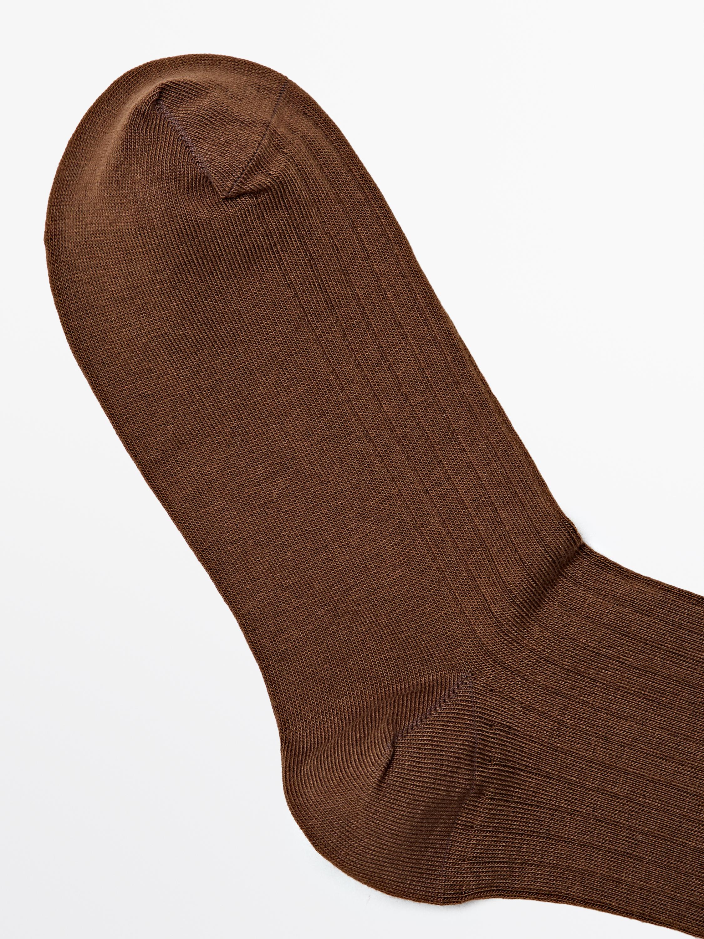 Ribbade strumpor i bomullsblandning