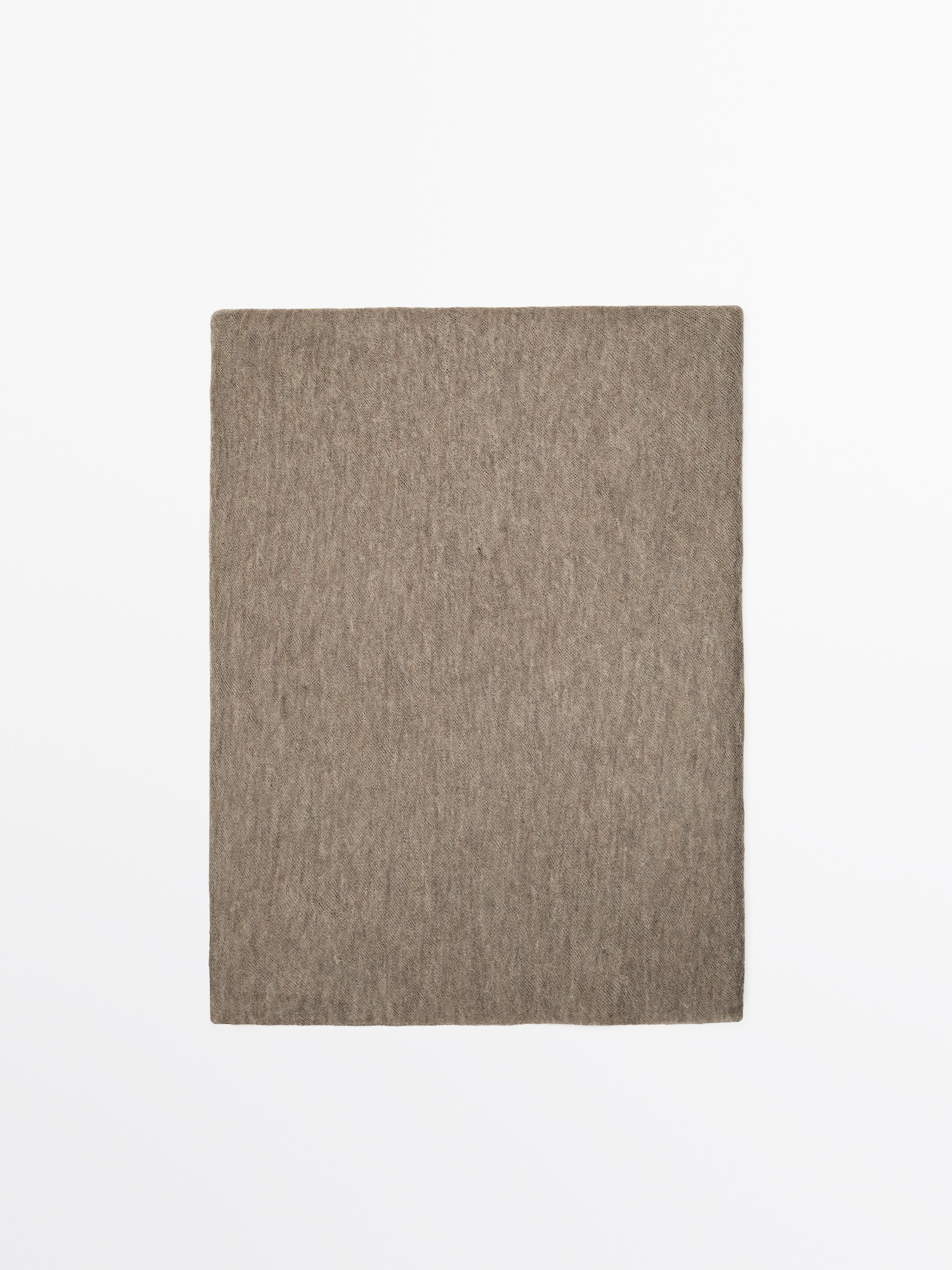 100% cashmere scarf