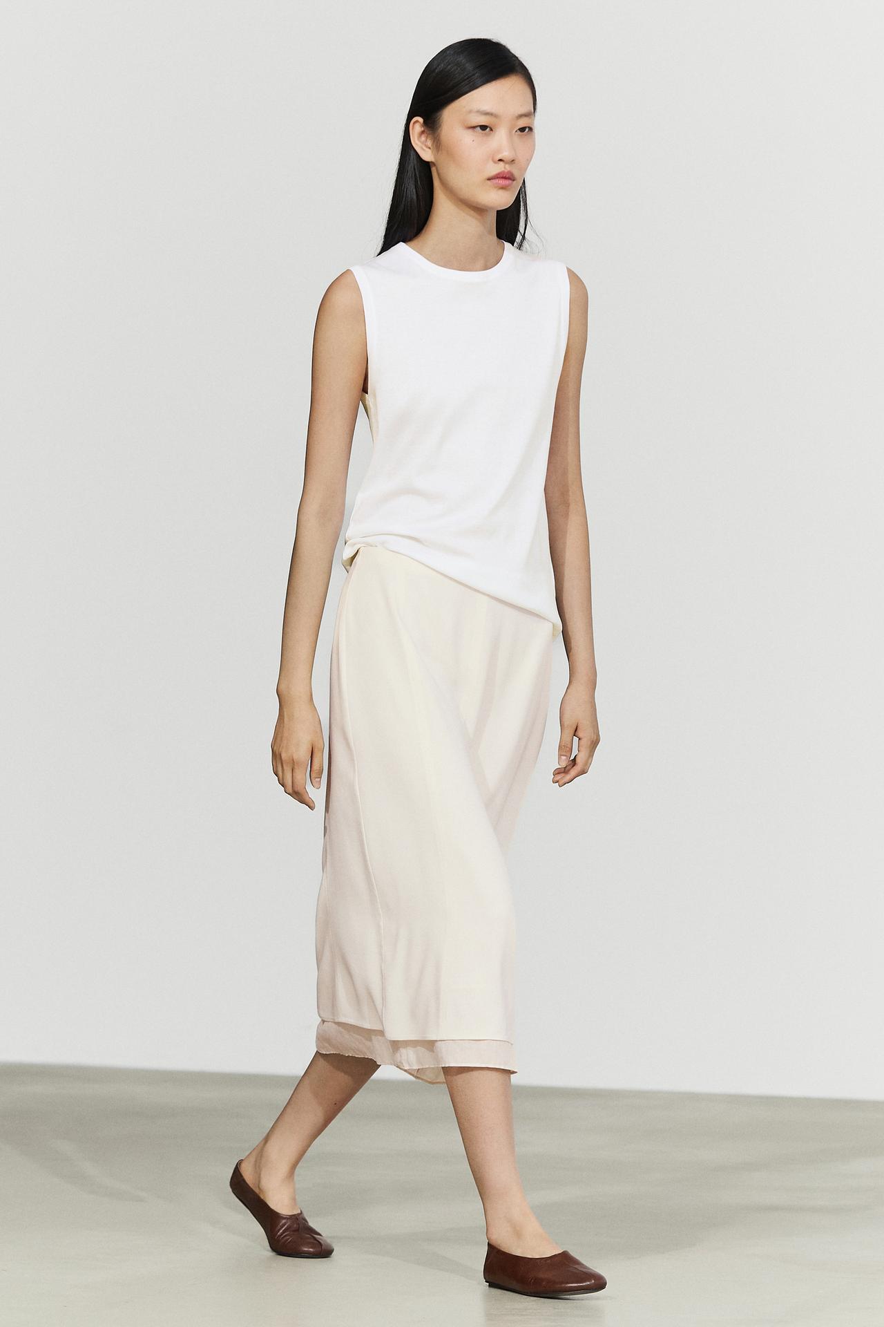 Double-layered midi skirt with seam detail — Off white