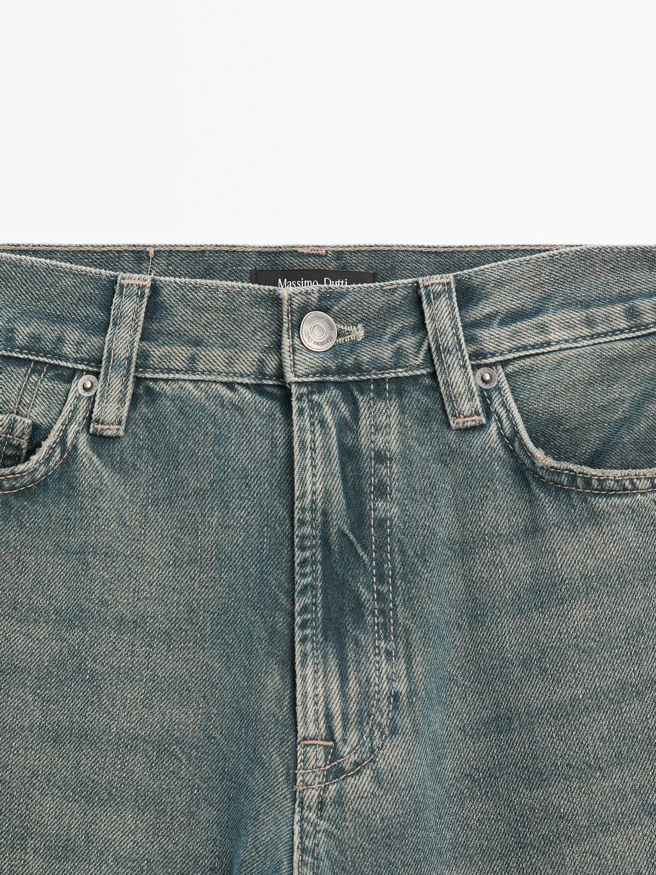 Straight-leg high-waist jeans
