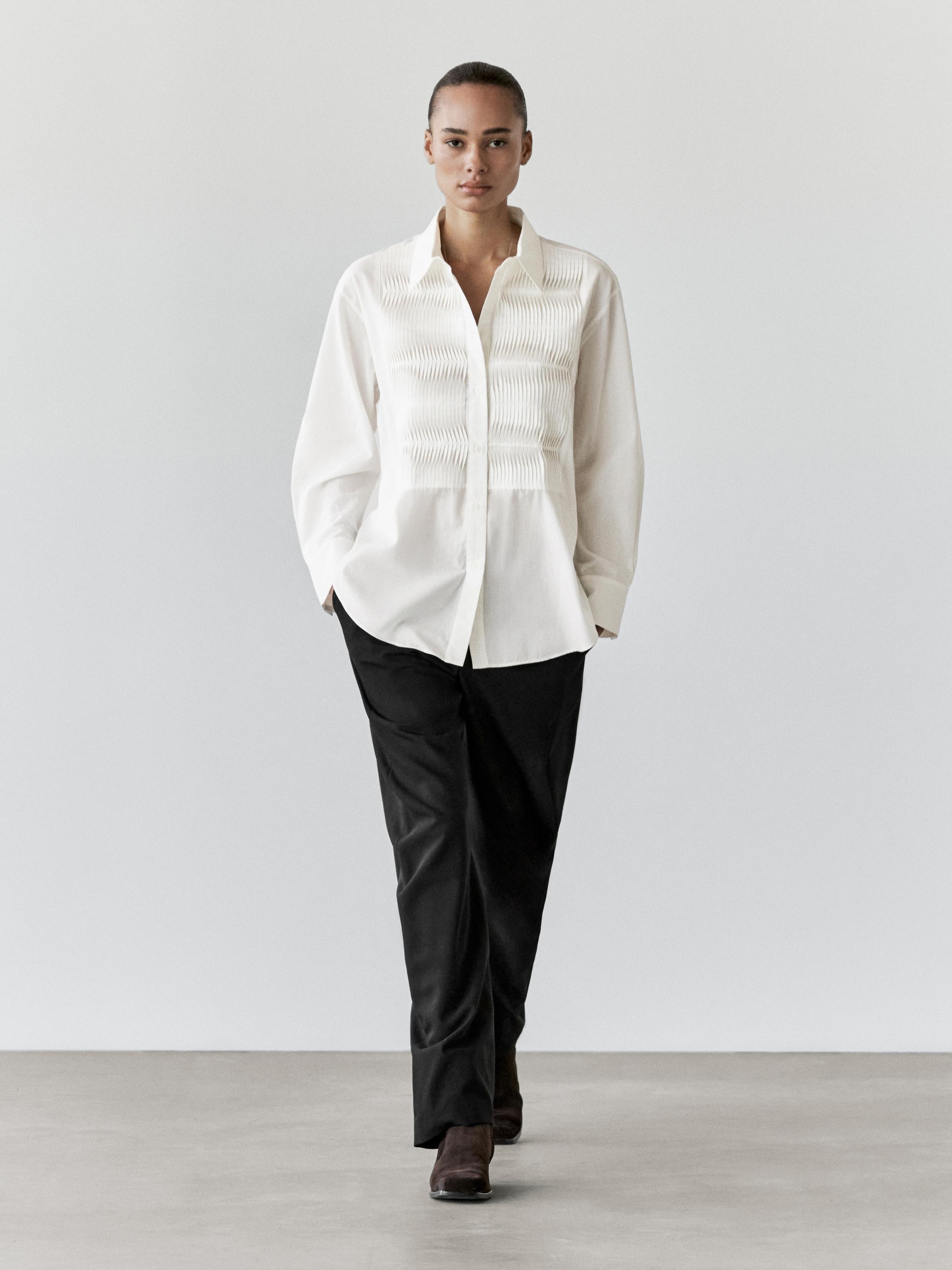 100% cotton shirt with chest detail