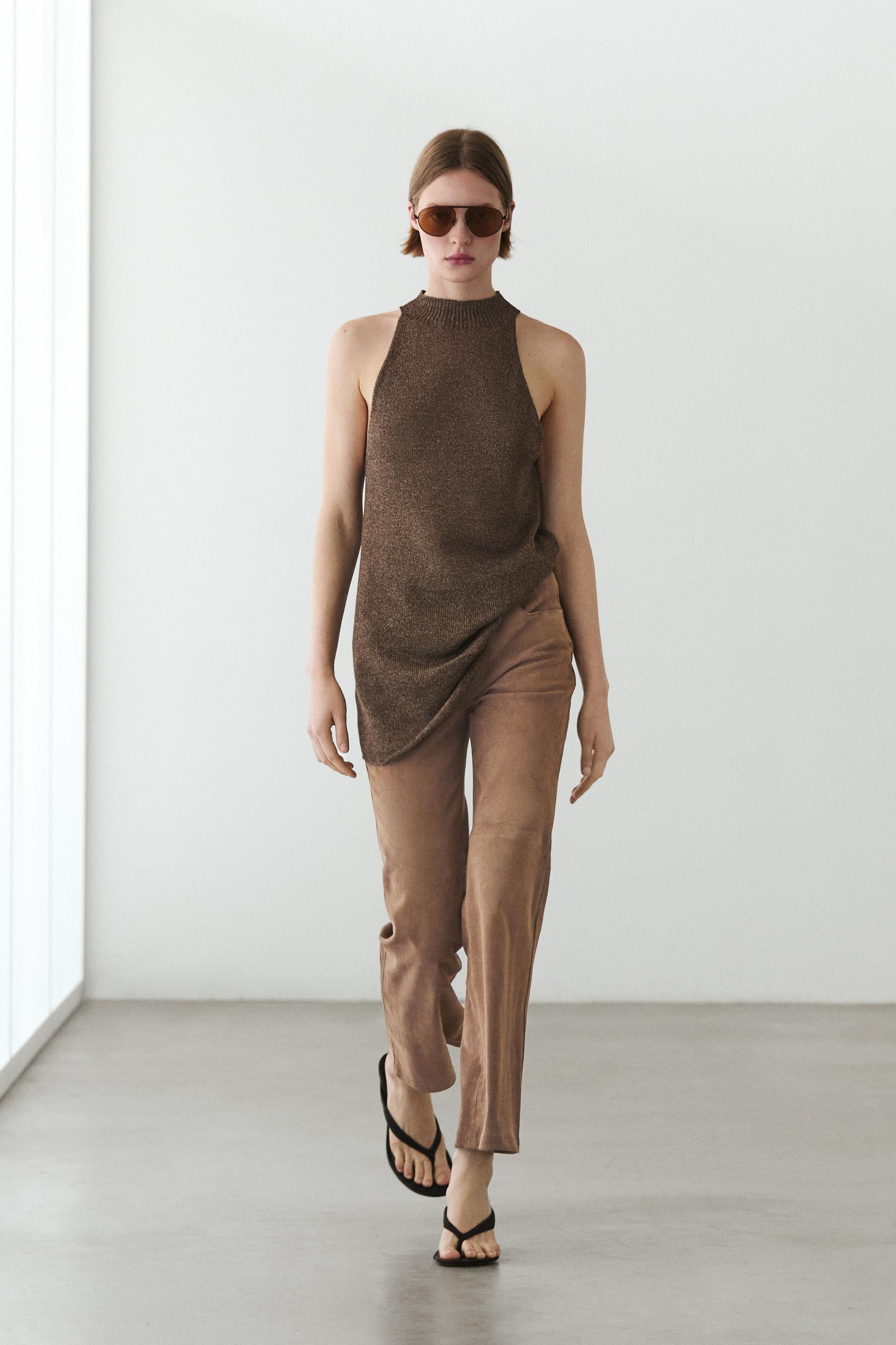 Cropped suede leather flare fit leggings — MOLE BROWN