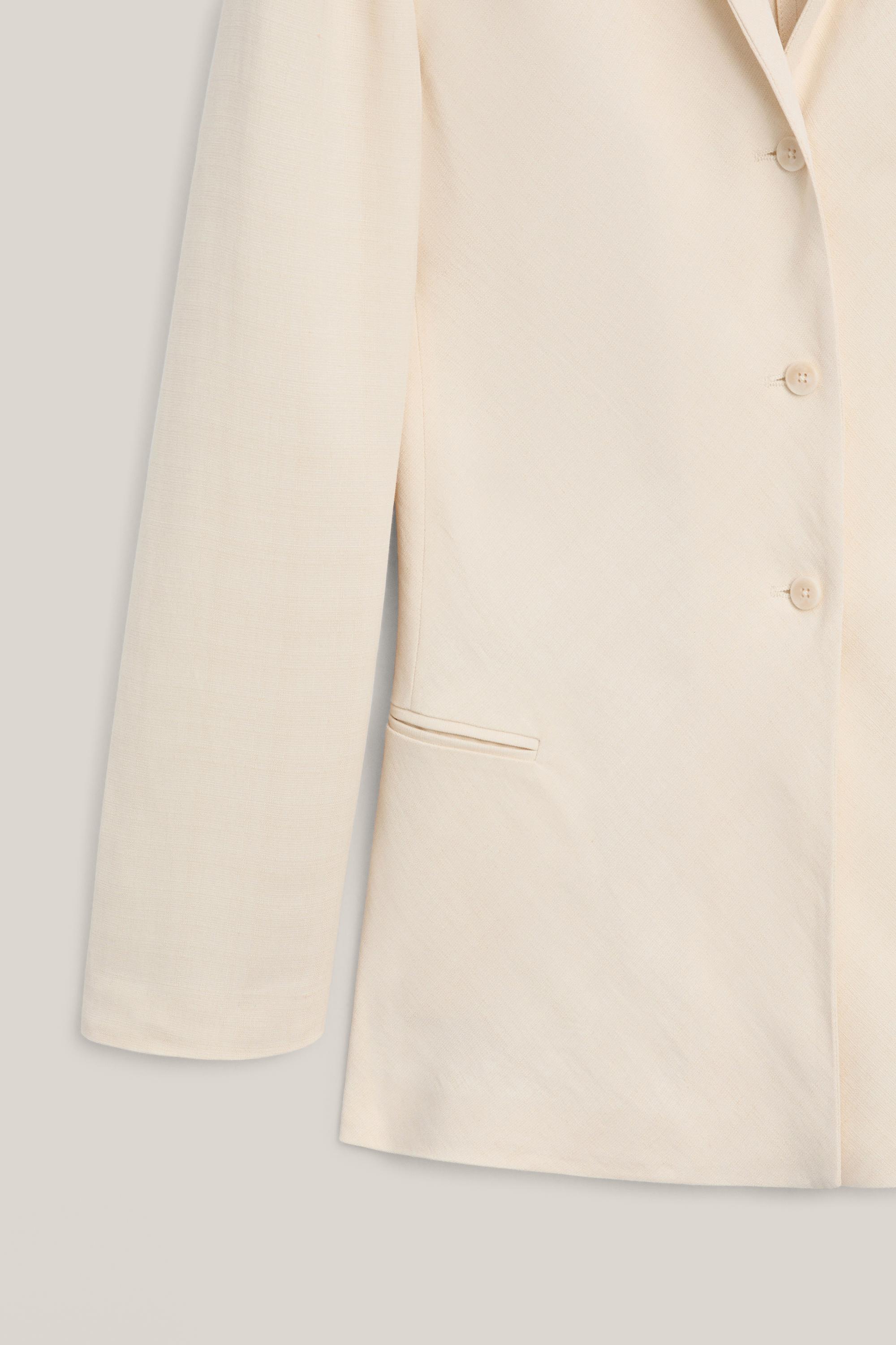 Flowing blazer with lapel detail - LIMITED EDITION — CREAM