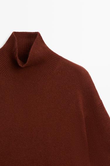 Wool knit sweater with mock turtleneck — BURGUNDY 9