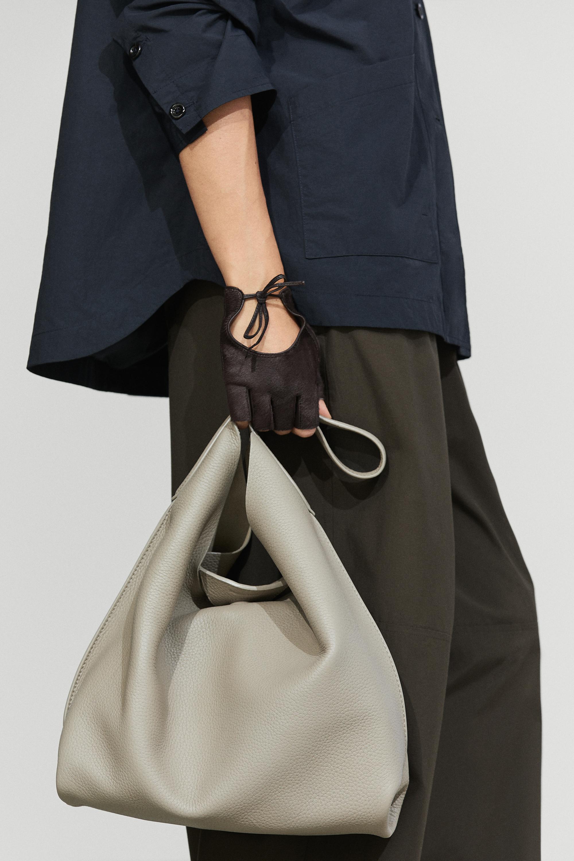 Fur-trimmed leather biker gloves — BROWN