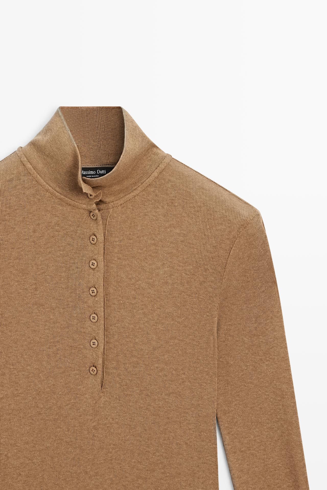 Long sleeve mock neck T-shirt — DARK CAMEL