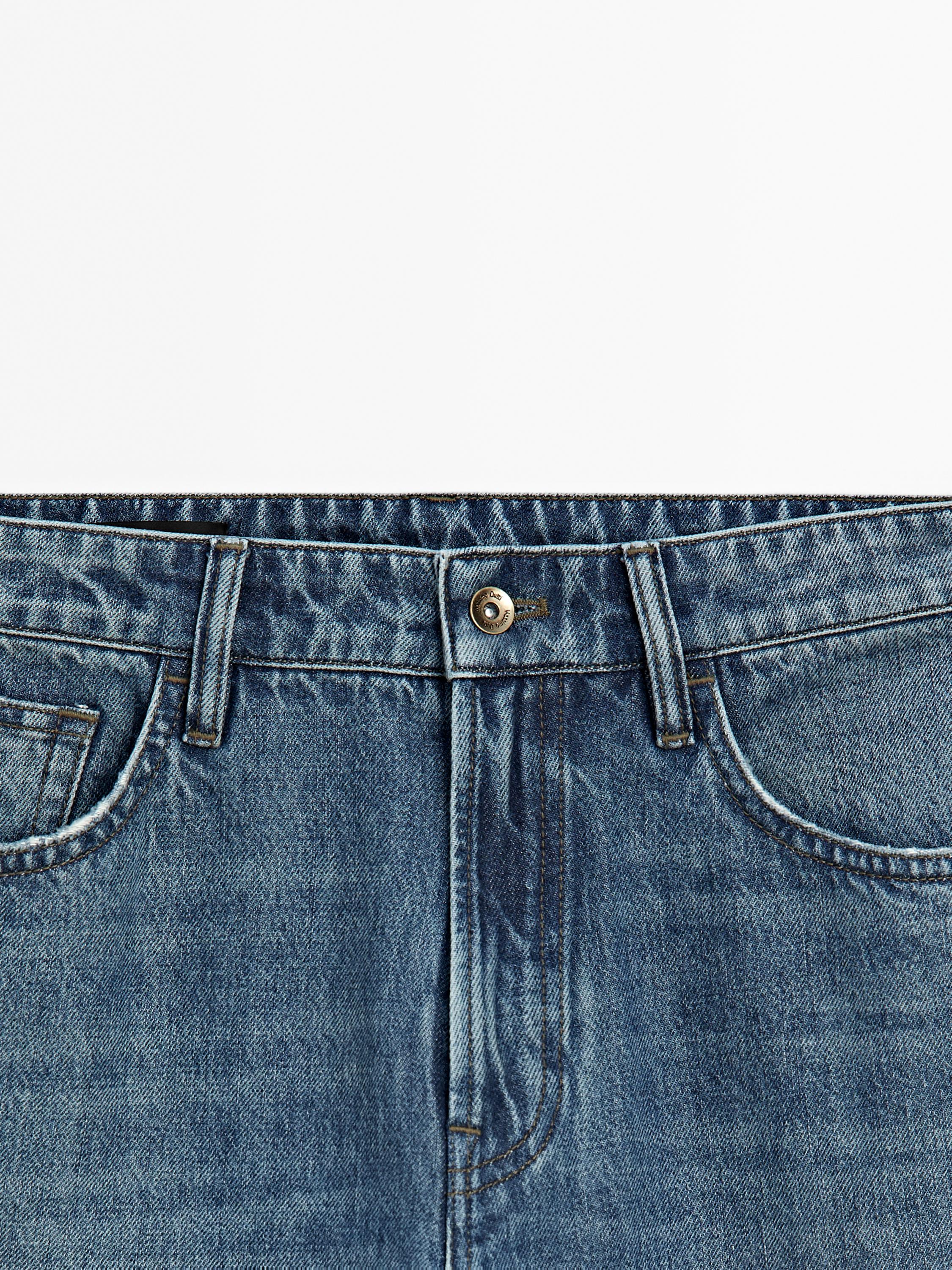 Tapered fit jeans
