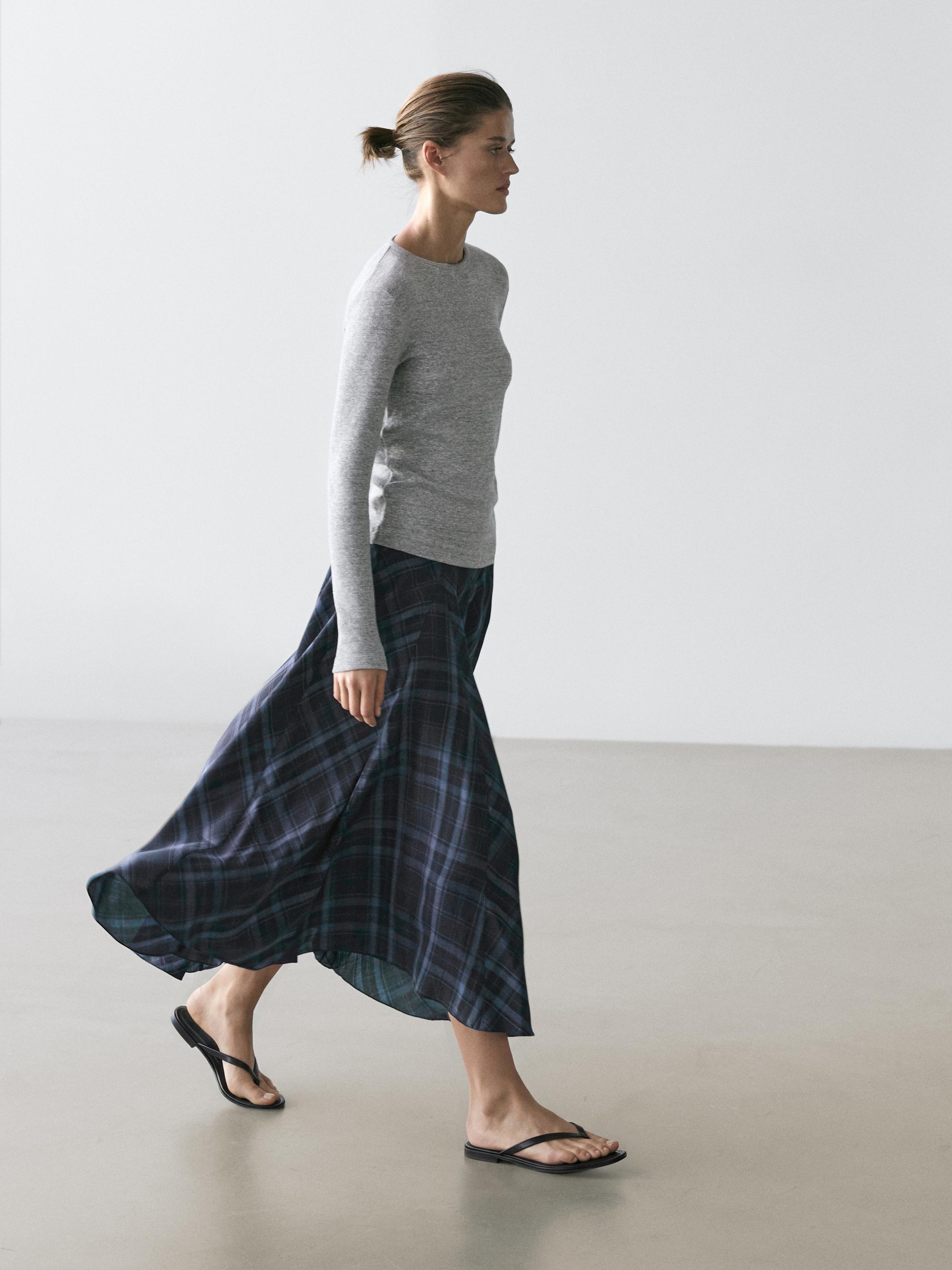 Check print flowing godet skirt — BLUE