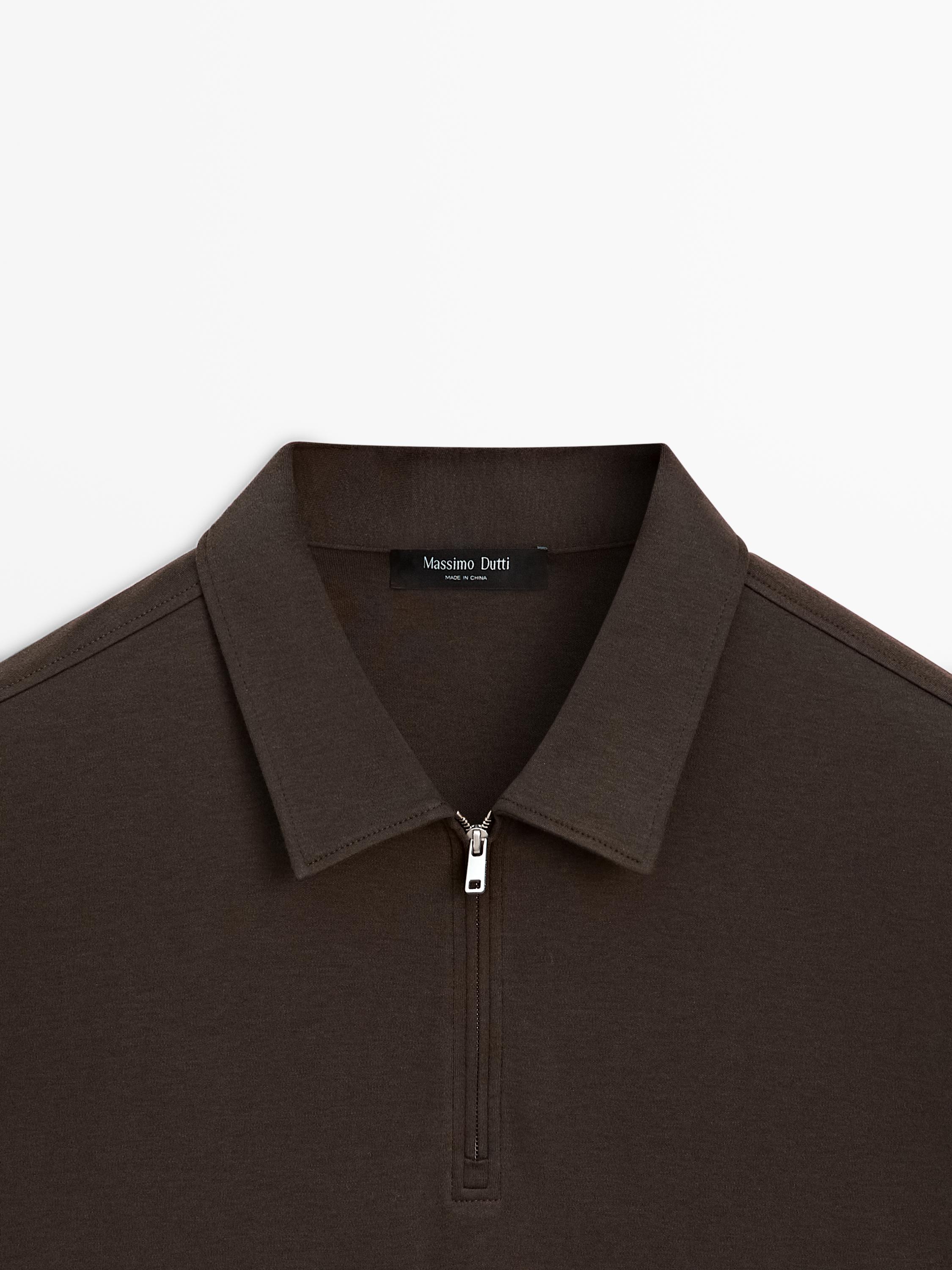 Short sleeve polo shirt with zip detail — Chocolate