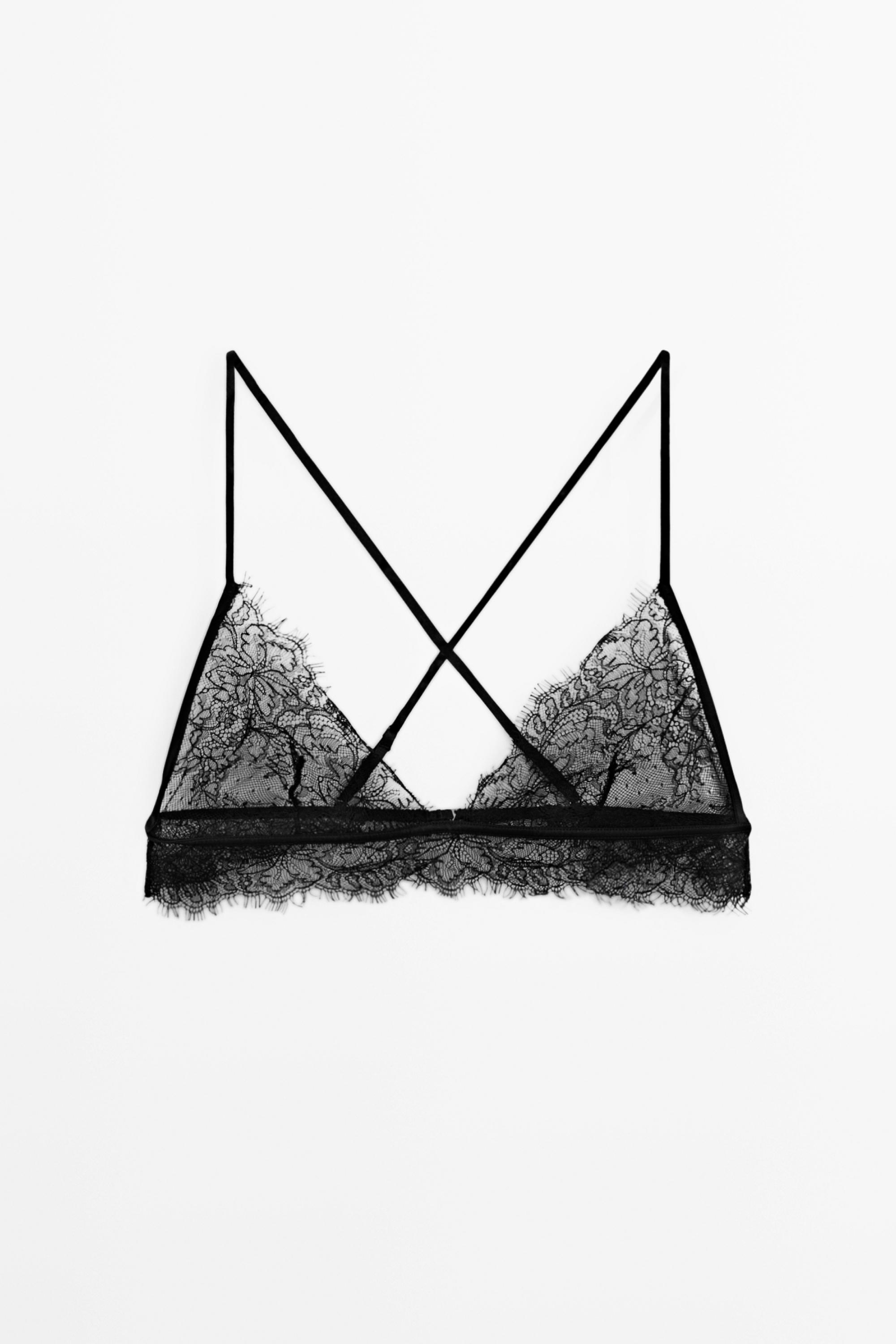 Bralette encaje detalle bajo ondas