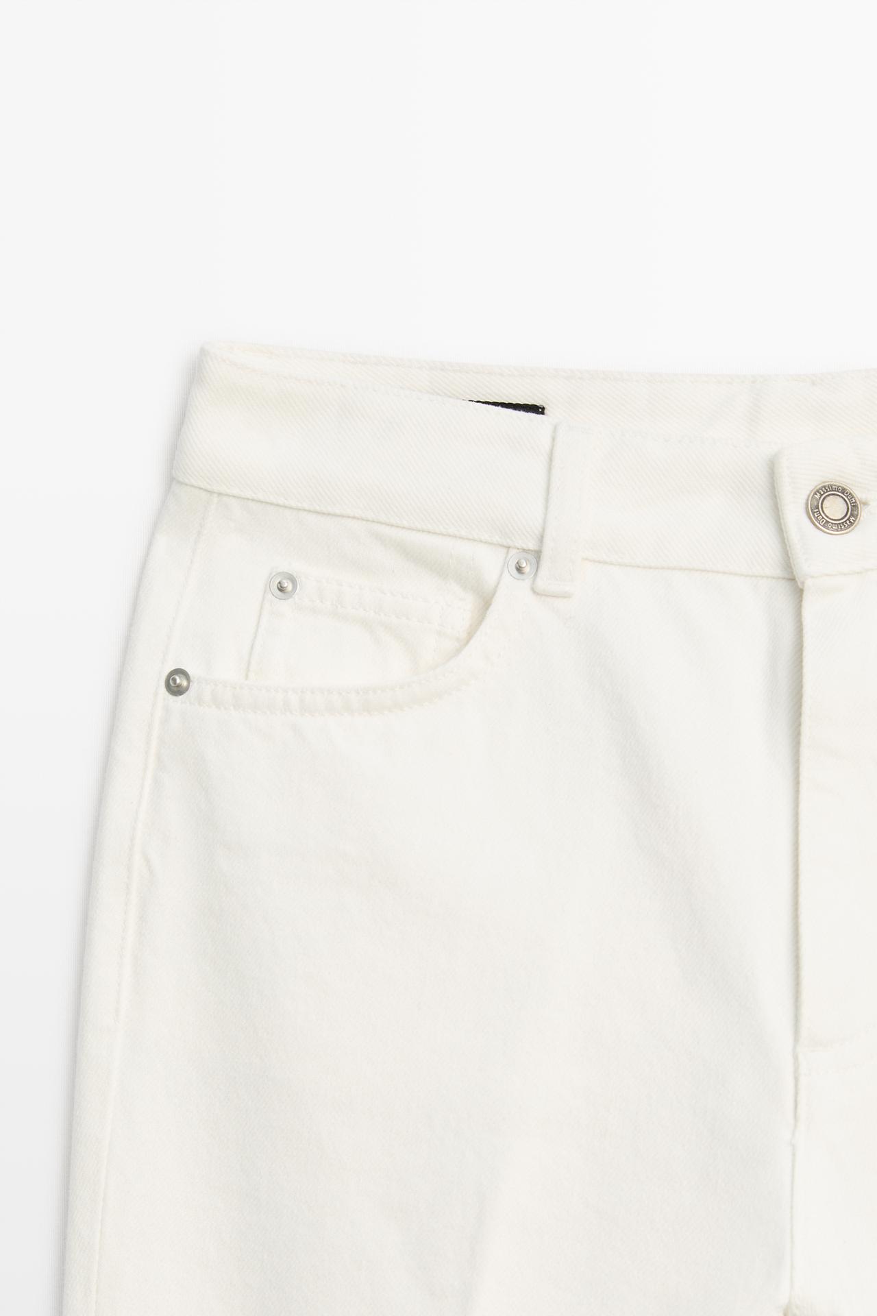 Mid-waist cropped flare fit jeans — Off white