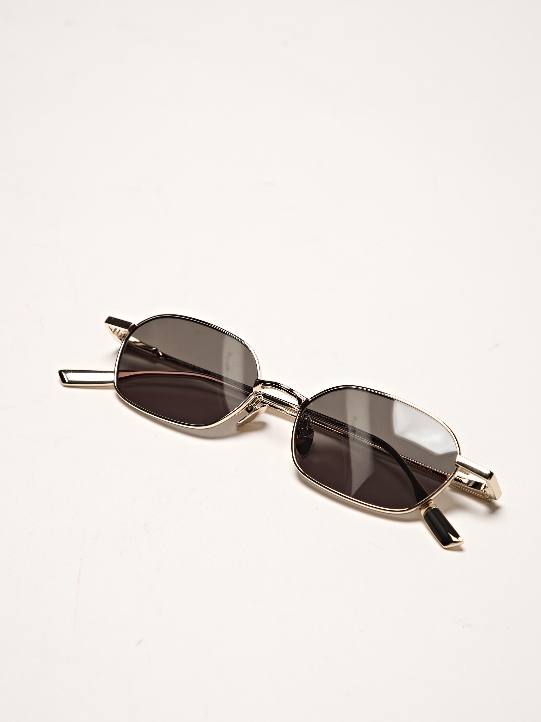 Metal sunglasses
