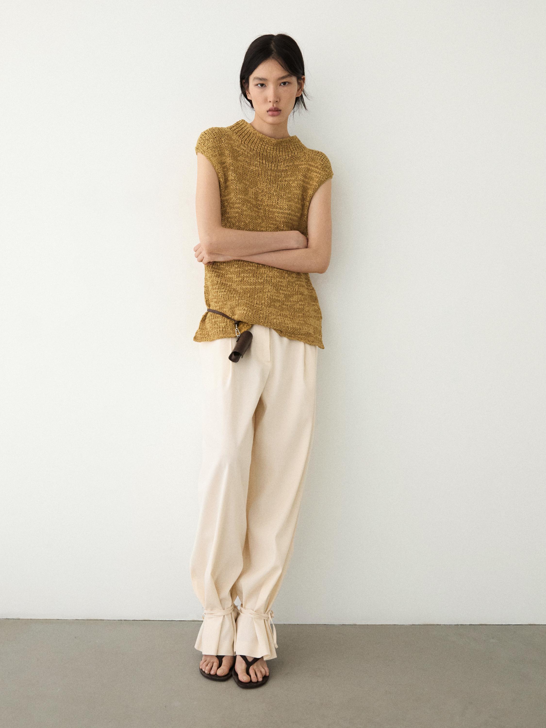 Cotton blend knit top — Curry