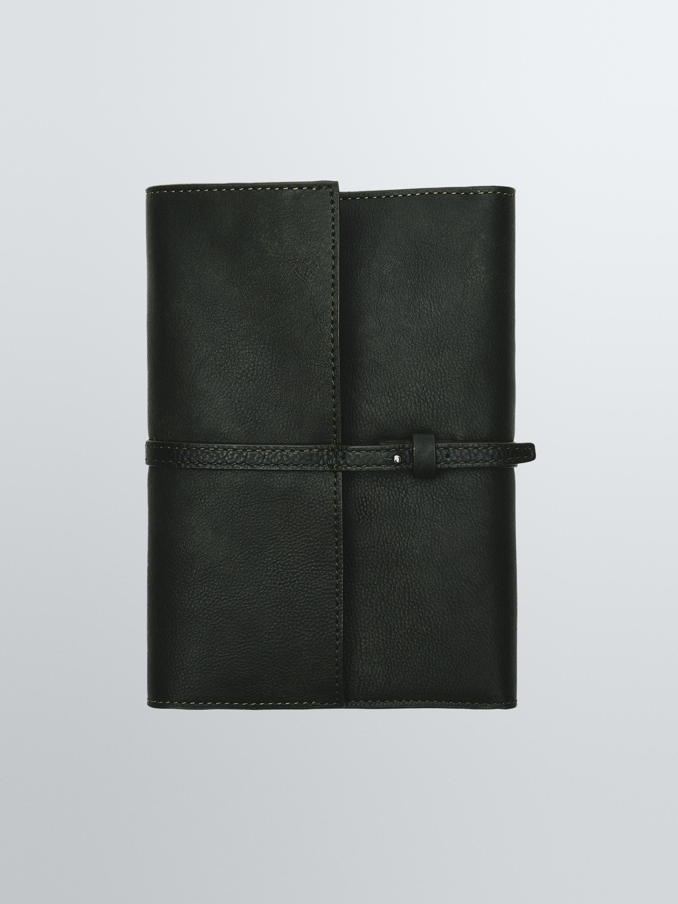 Nappa leather travel case — GREEN