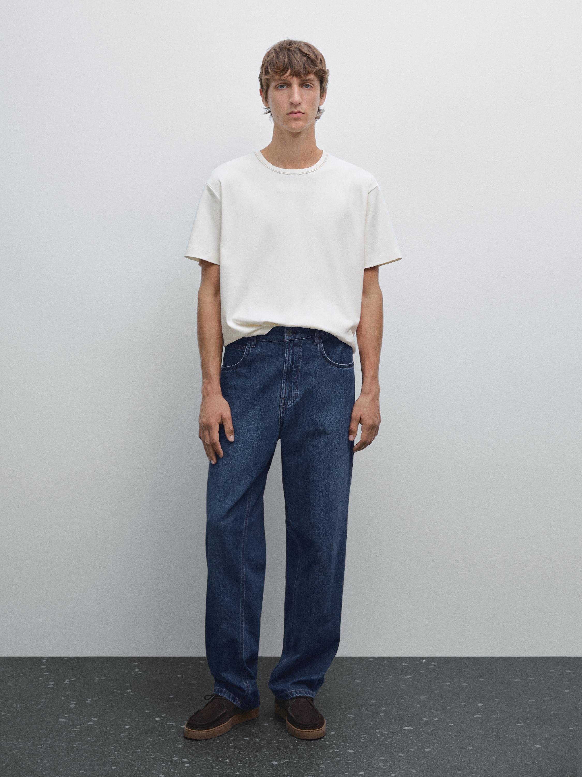 Kortärmad t-shirt med efterstygn i kontrast