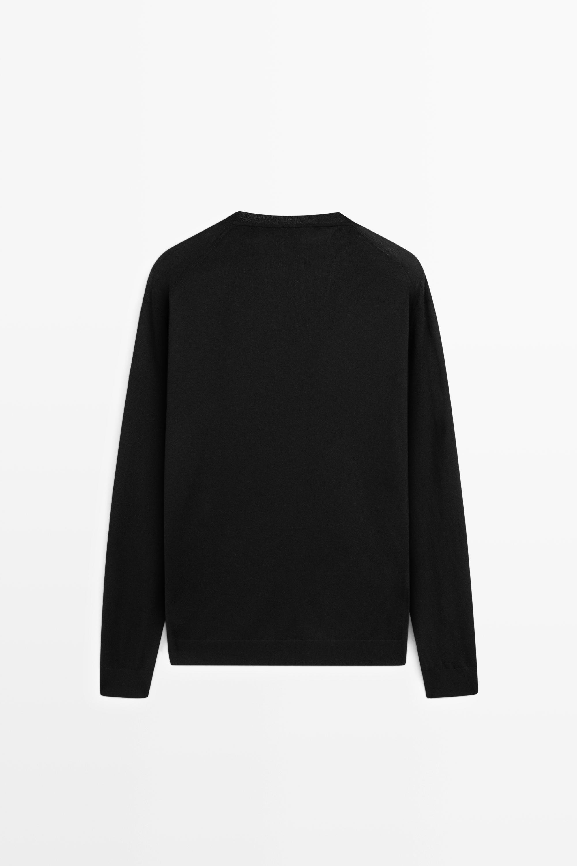 Knit 100% cashmere round neck sweater — BLACK