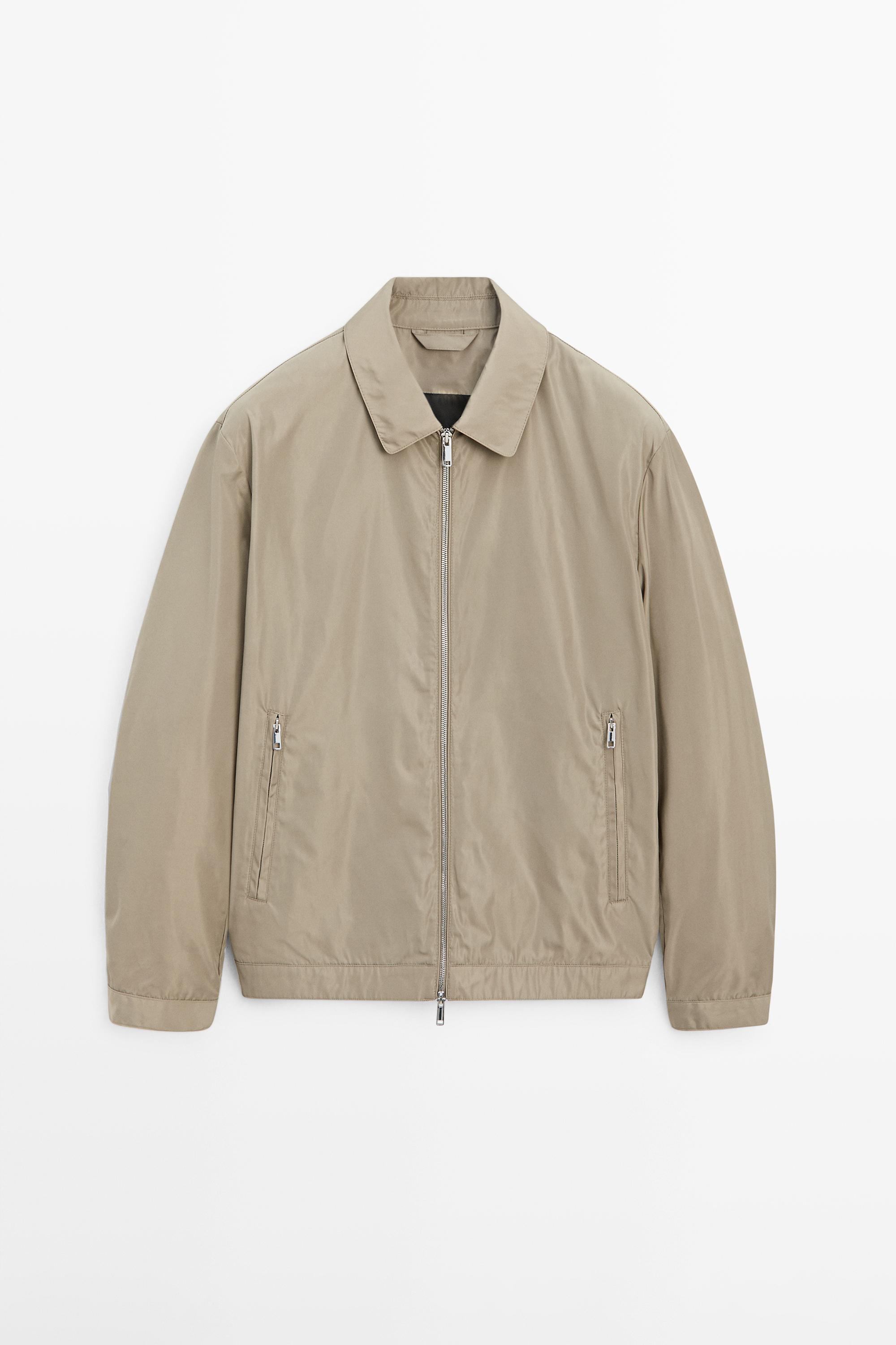 Коротка куртка з технічної тканини