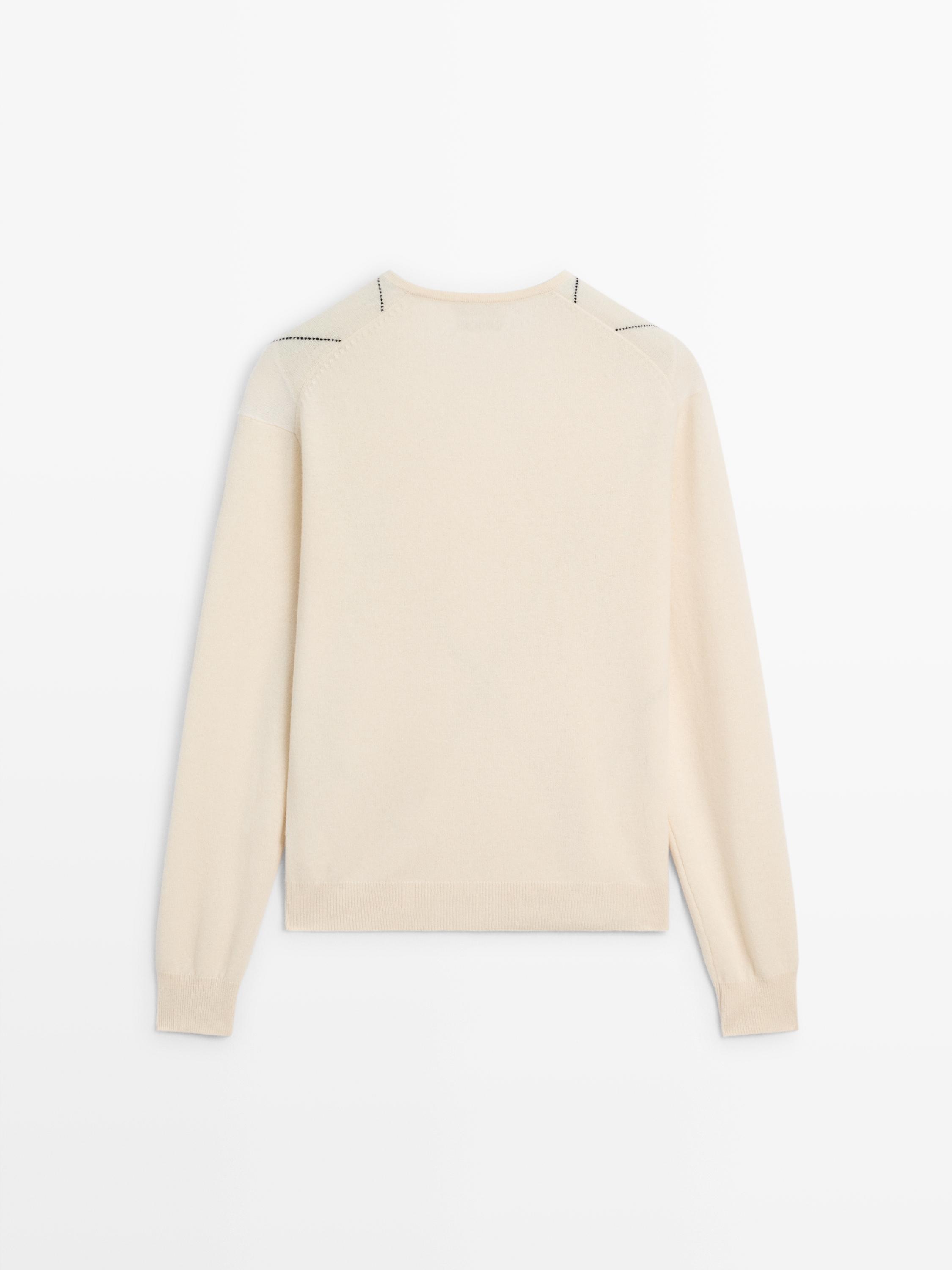 Светр зі 100%-ї вовни в ромби