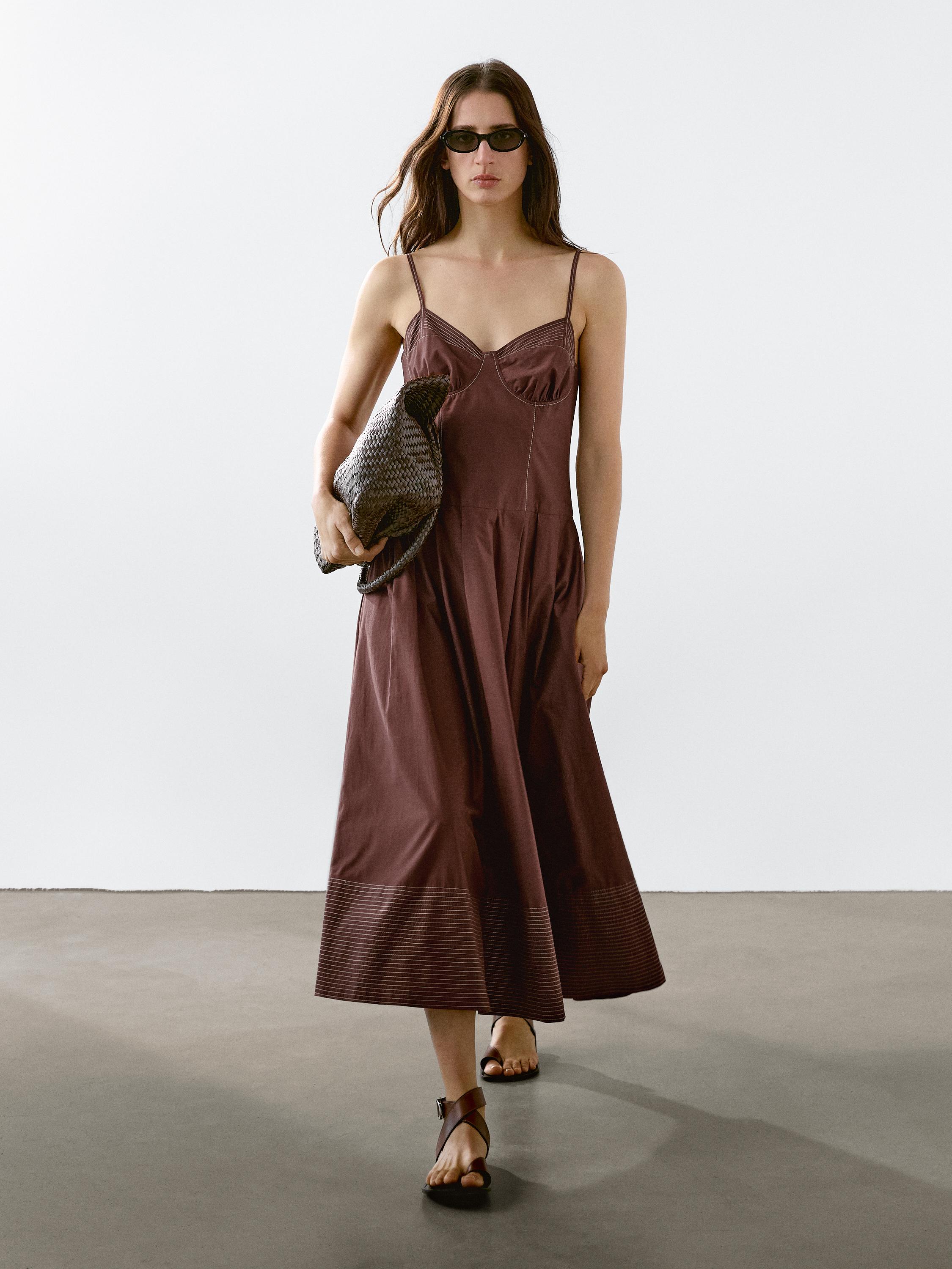 Robe bustier avec coutures contrastantes