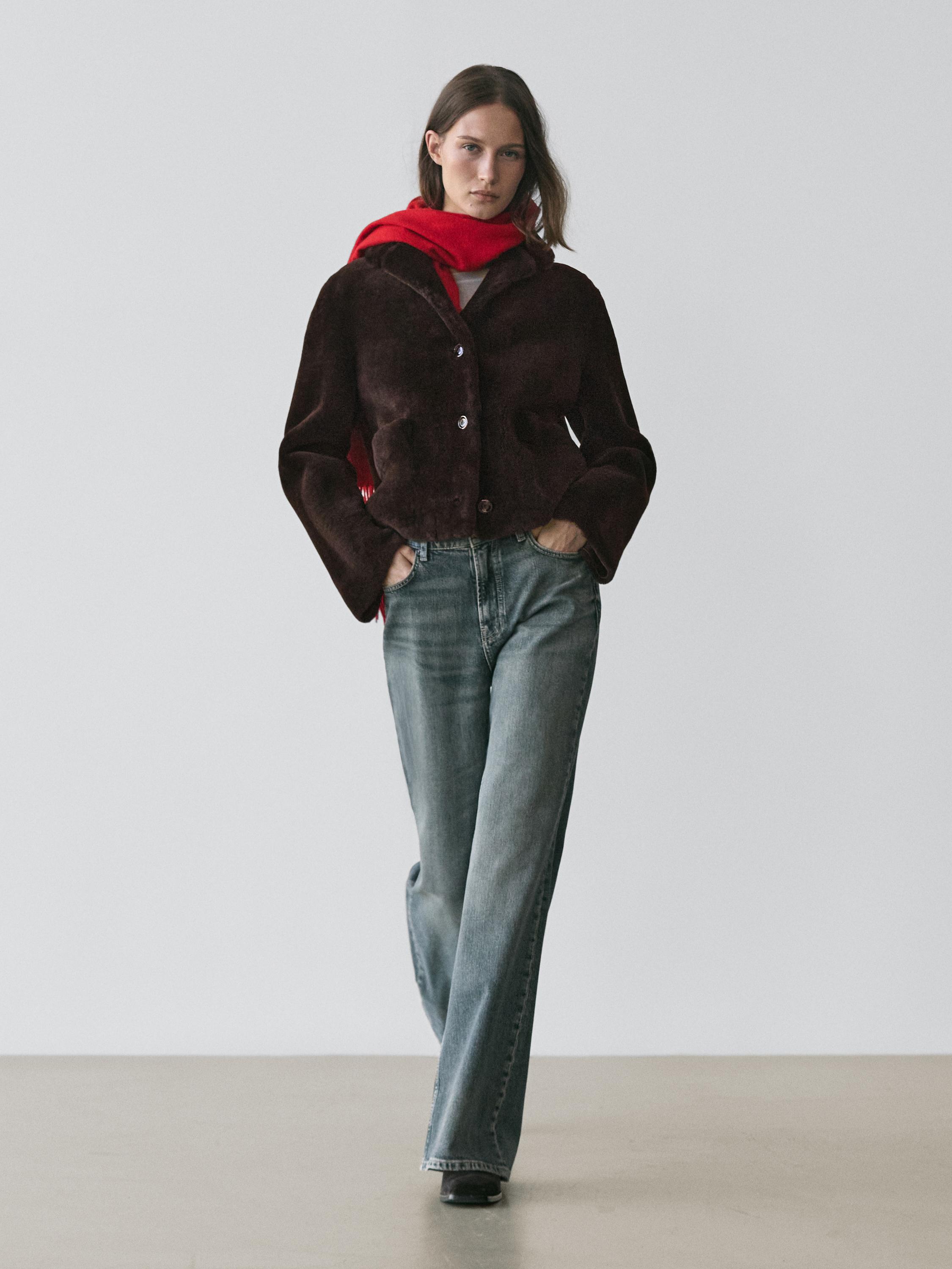 Short lambskin mouton jacket