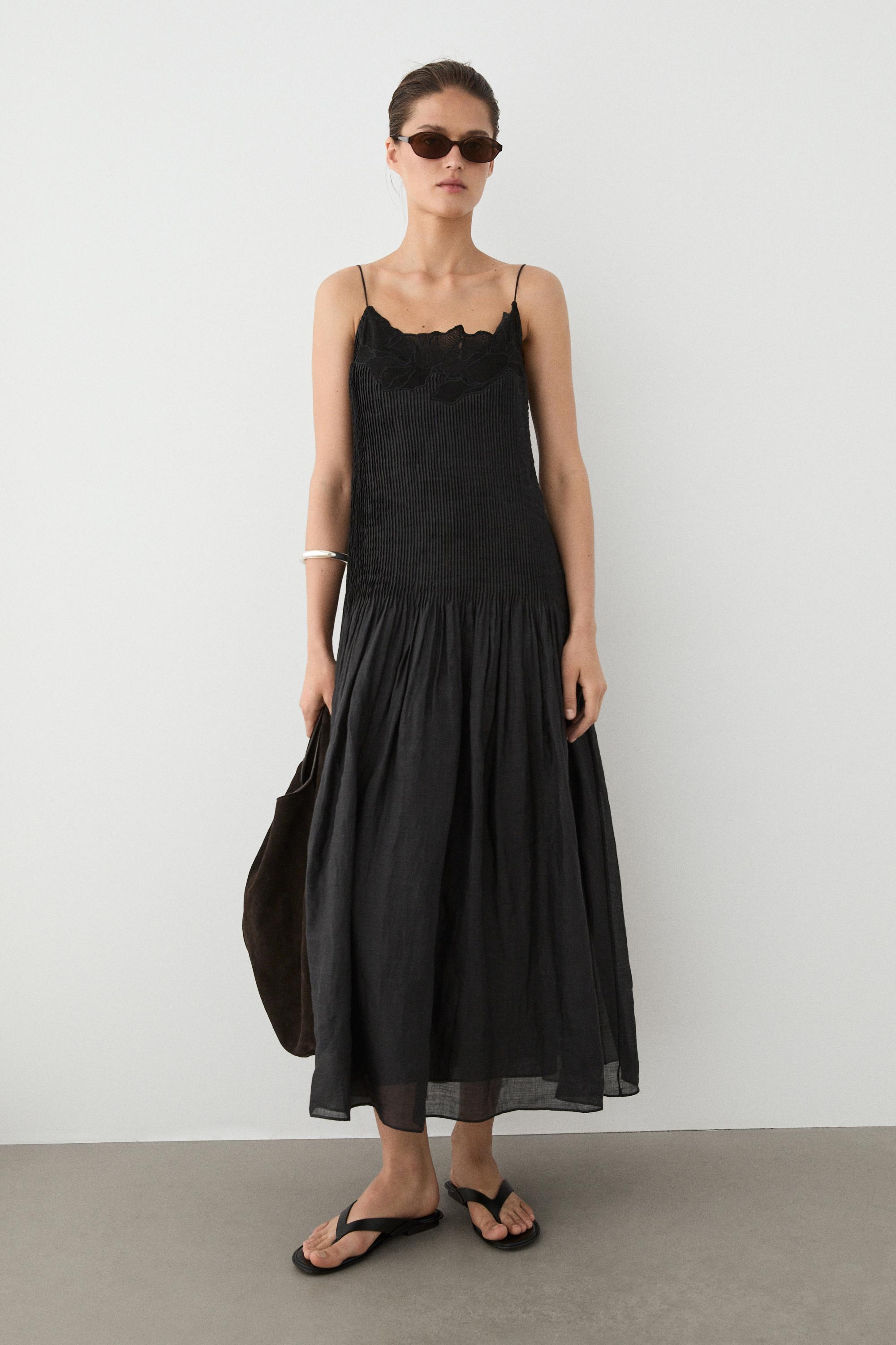Flowing embroidered midi dress with pintuck detail Black Dress | Massimo Dutti Flowing embroidered midi dress with pintuck detail Black Dress | Massimo Dutti