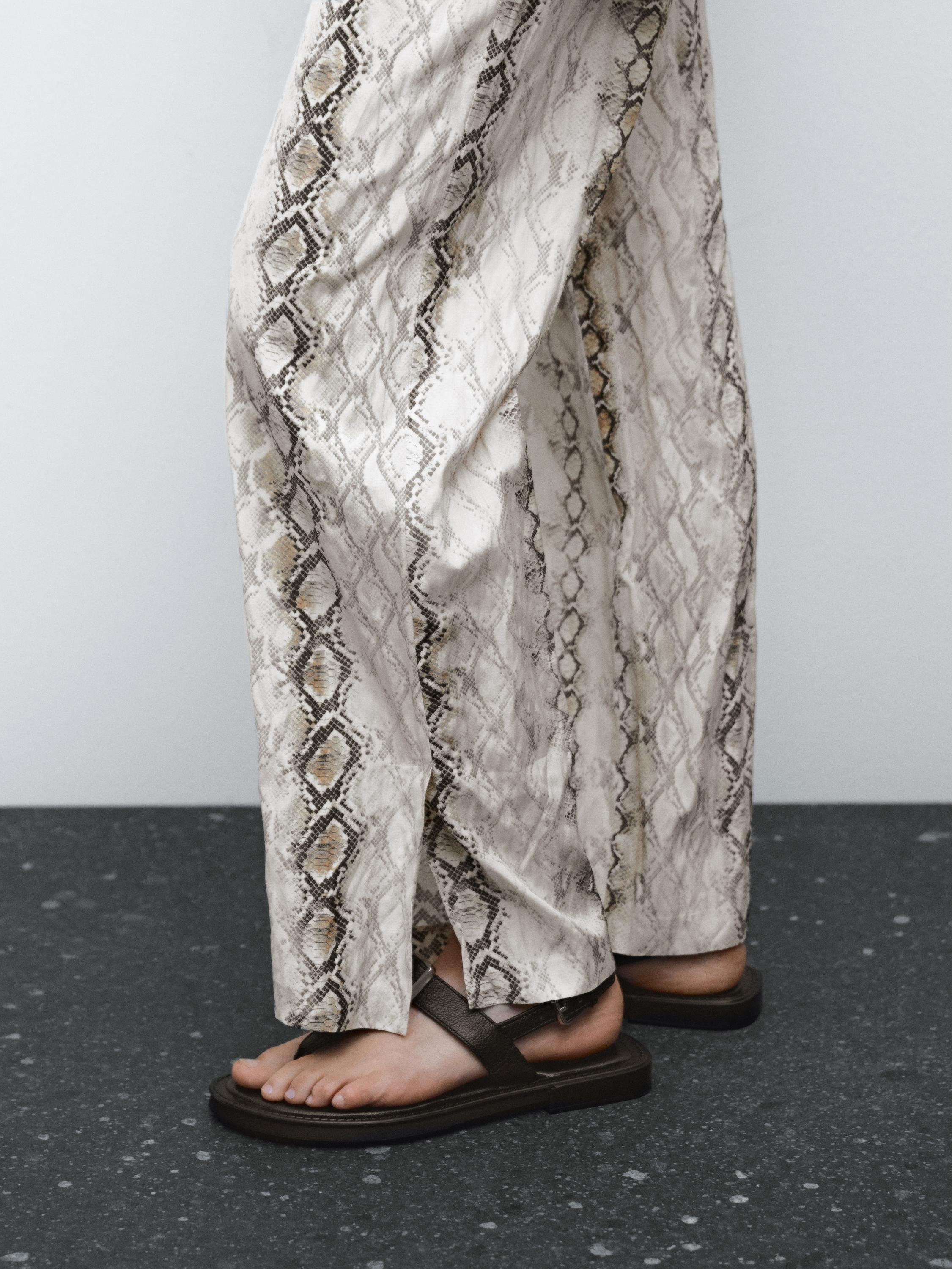 Animal print straight-leg trousers with vents
