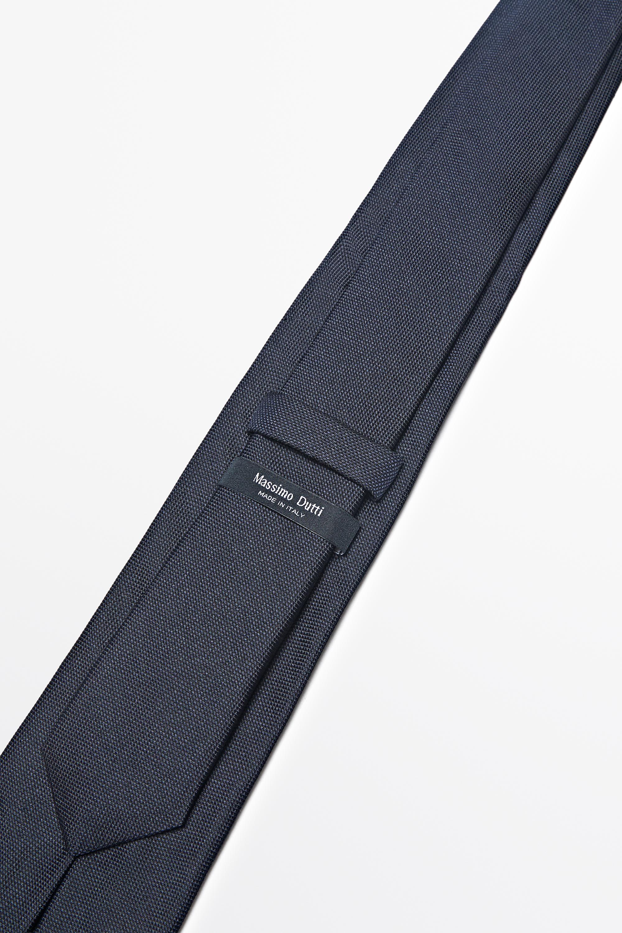 100% silk textured tie — NAVY BLUE